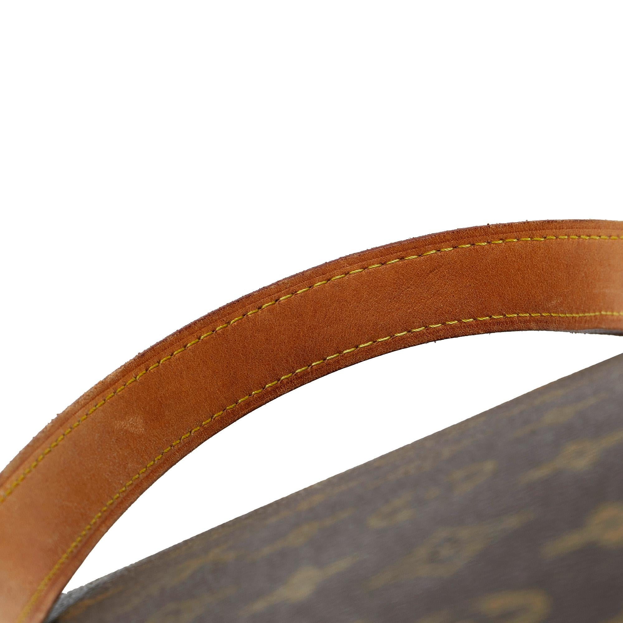 Louis Vuitton Monogram Luco (SHG-kyvX73)