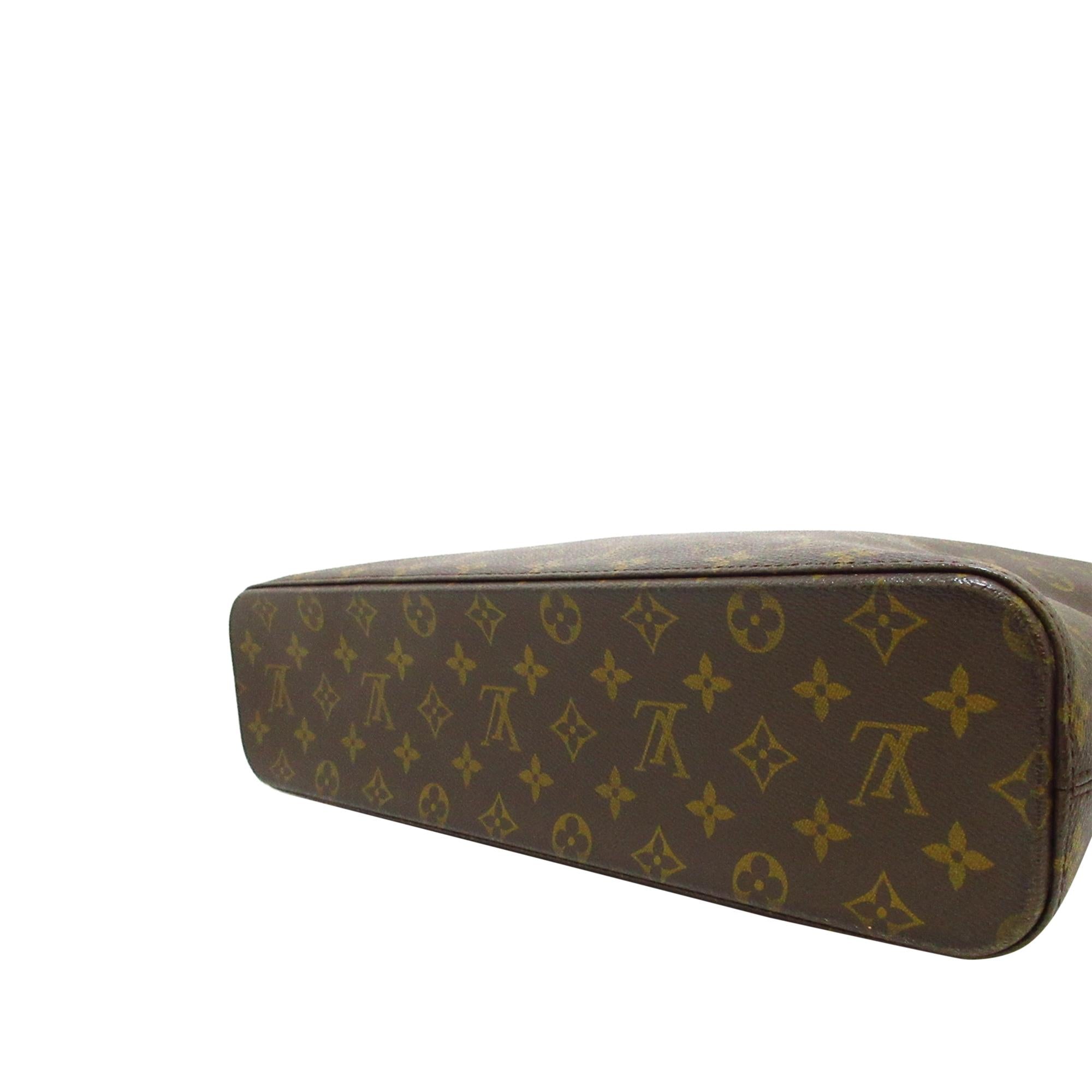Louis Vuitton Monogram Luco (SHG-n0qUAI)