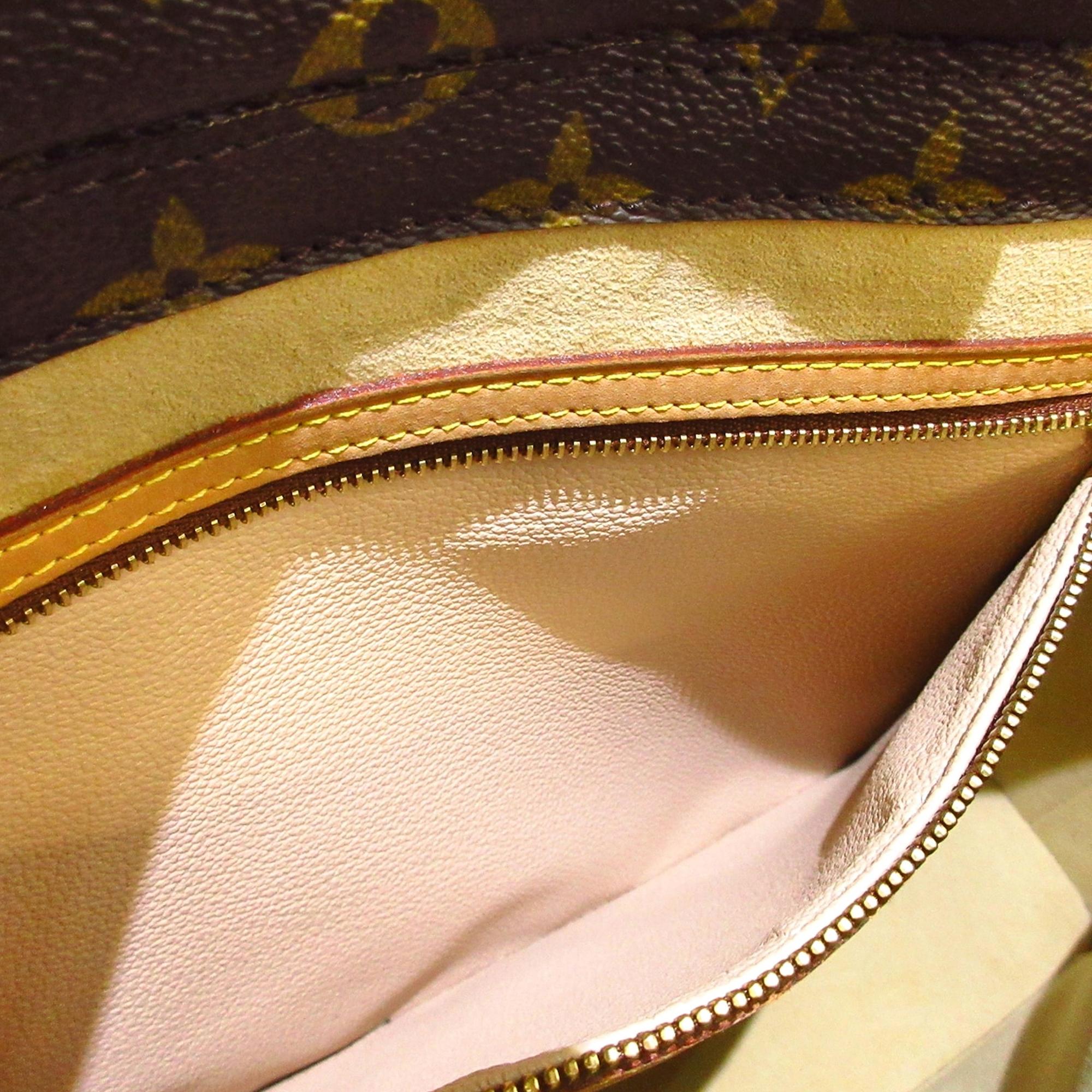 Louis Vuitton Monogram Luco (SHG-n0qUAI)