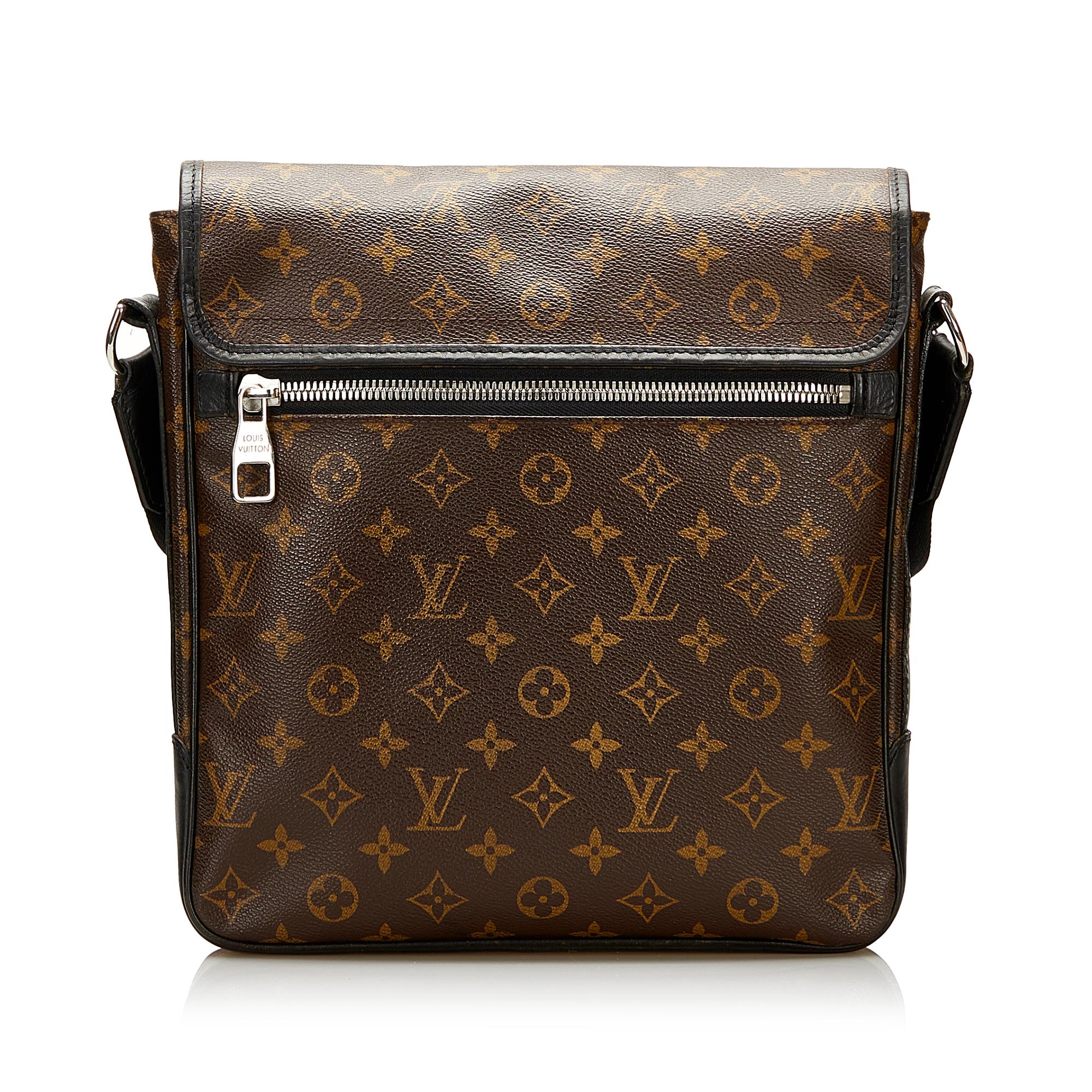 Louis Vuitton Monogram Macassar Bass MM (SHG-36020)