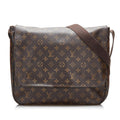 Louis Vuitton Monogram Macassar Bass MM (SHG-PAlLrk)