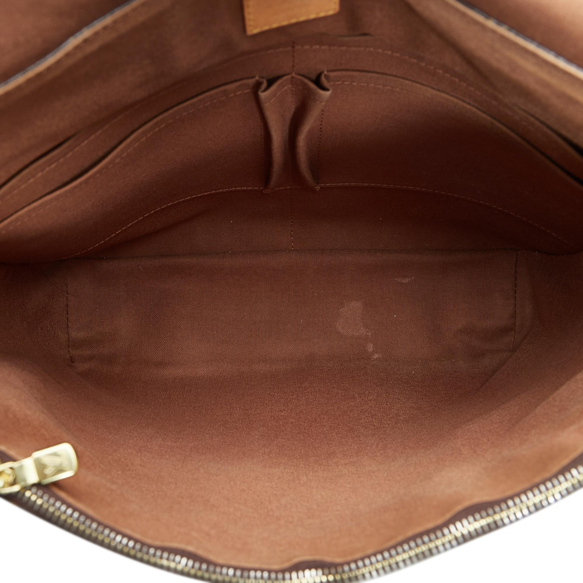 Louis Vuitton Monogram Macassar Bass MM (SHG-PAlLrk)
