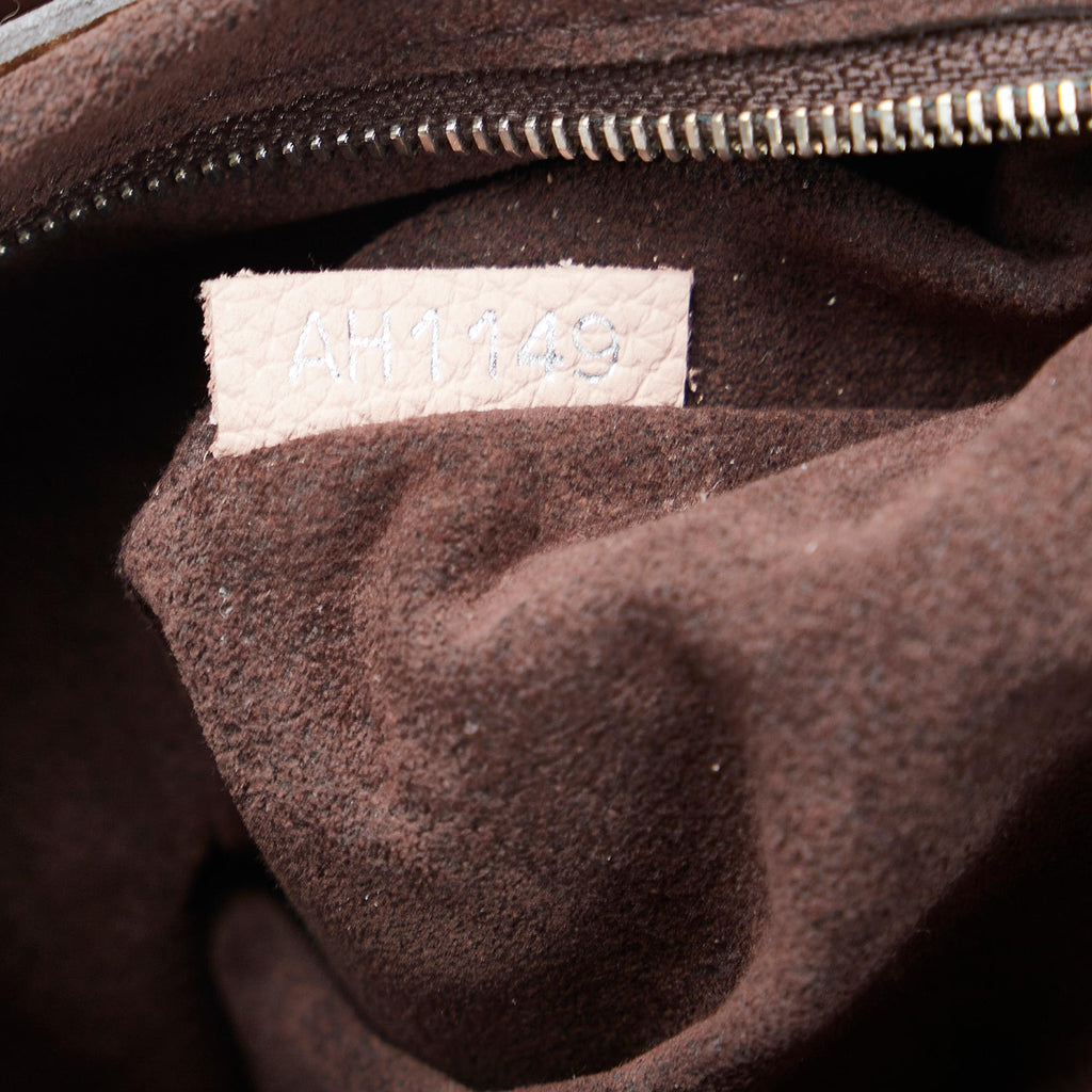 Louis Vuitton Monogram Mahina Babylone Chain BB (SHG-GUzqwC)