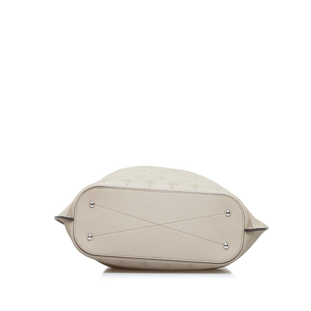 Louis Vuitton Monogram Mahina Girolata (SHG-m7CBp9)