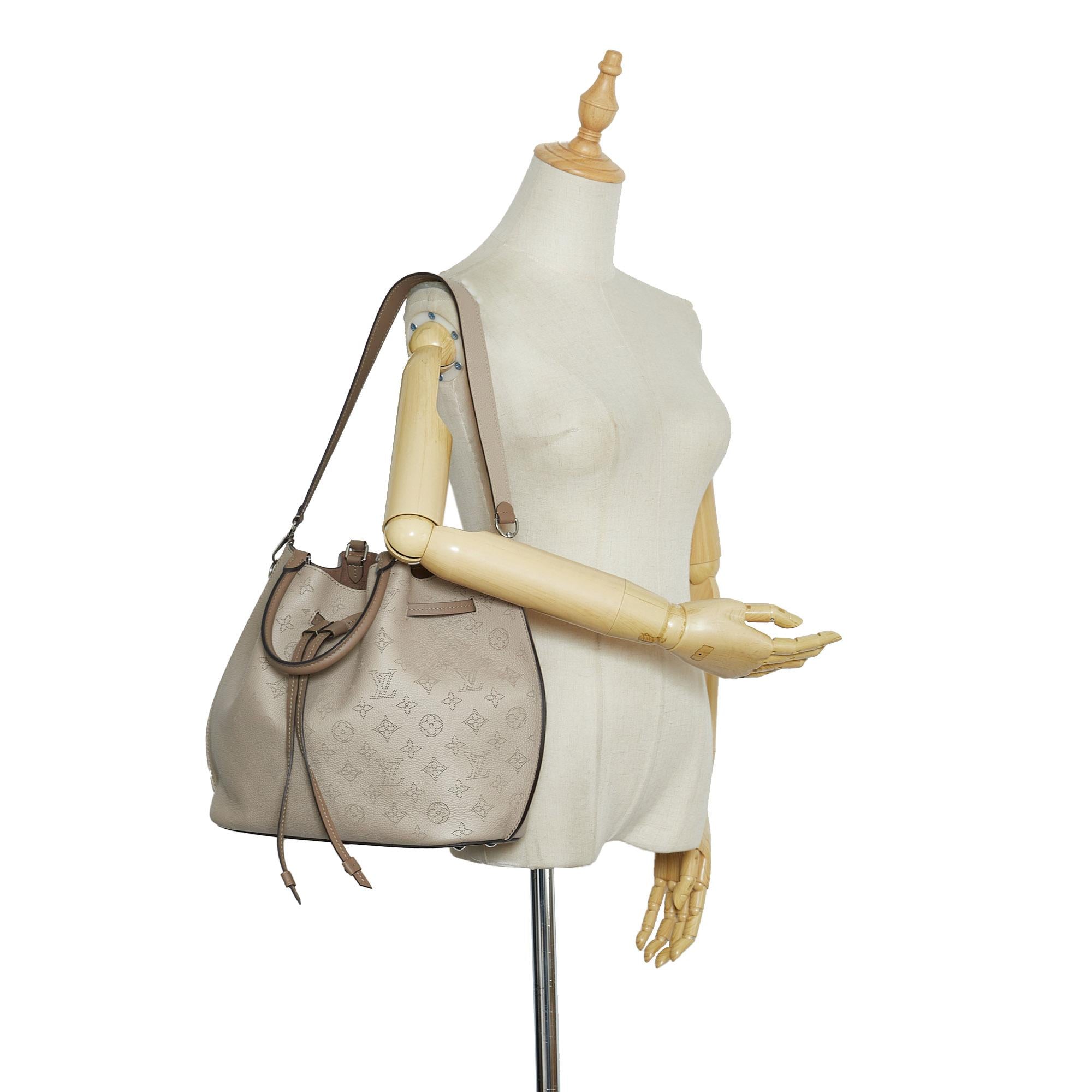 Louis Vuitton Monogram Mahina Girolata (SHG-m7CBp9)