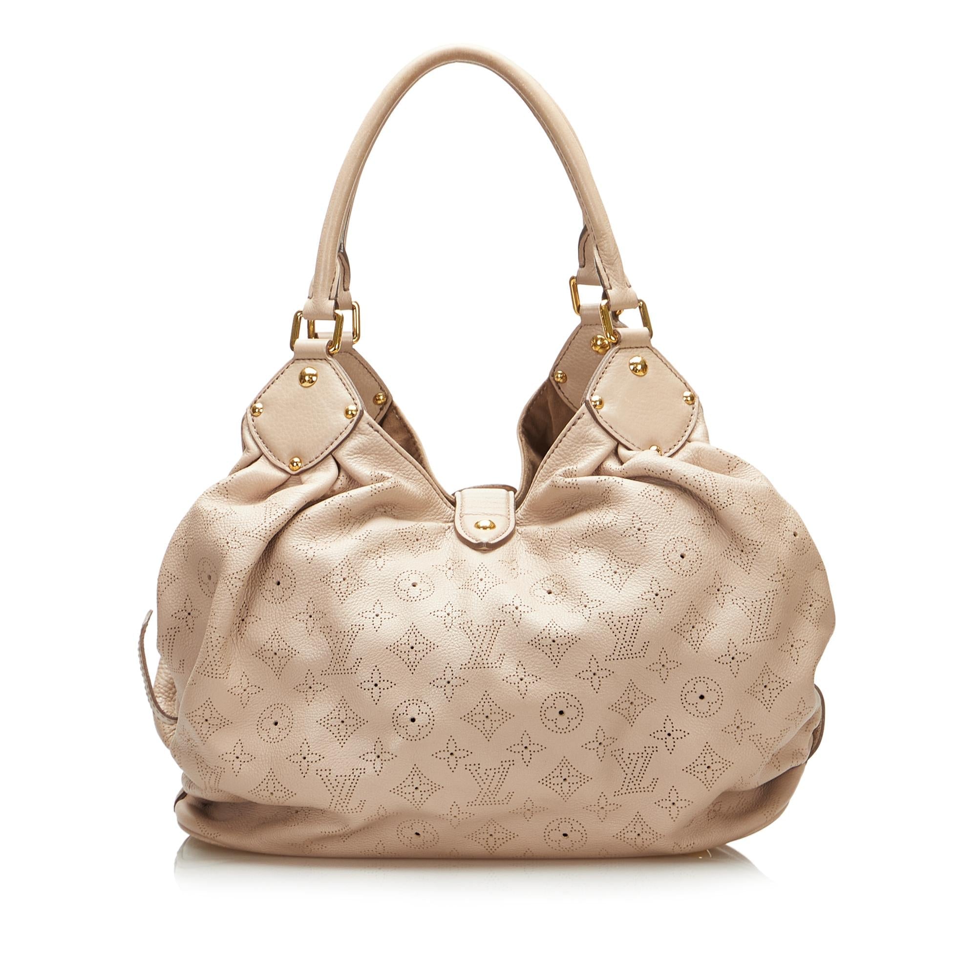 Louis Vuitton Monogram Mahina L Hobo (SHG-ypyVDP)