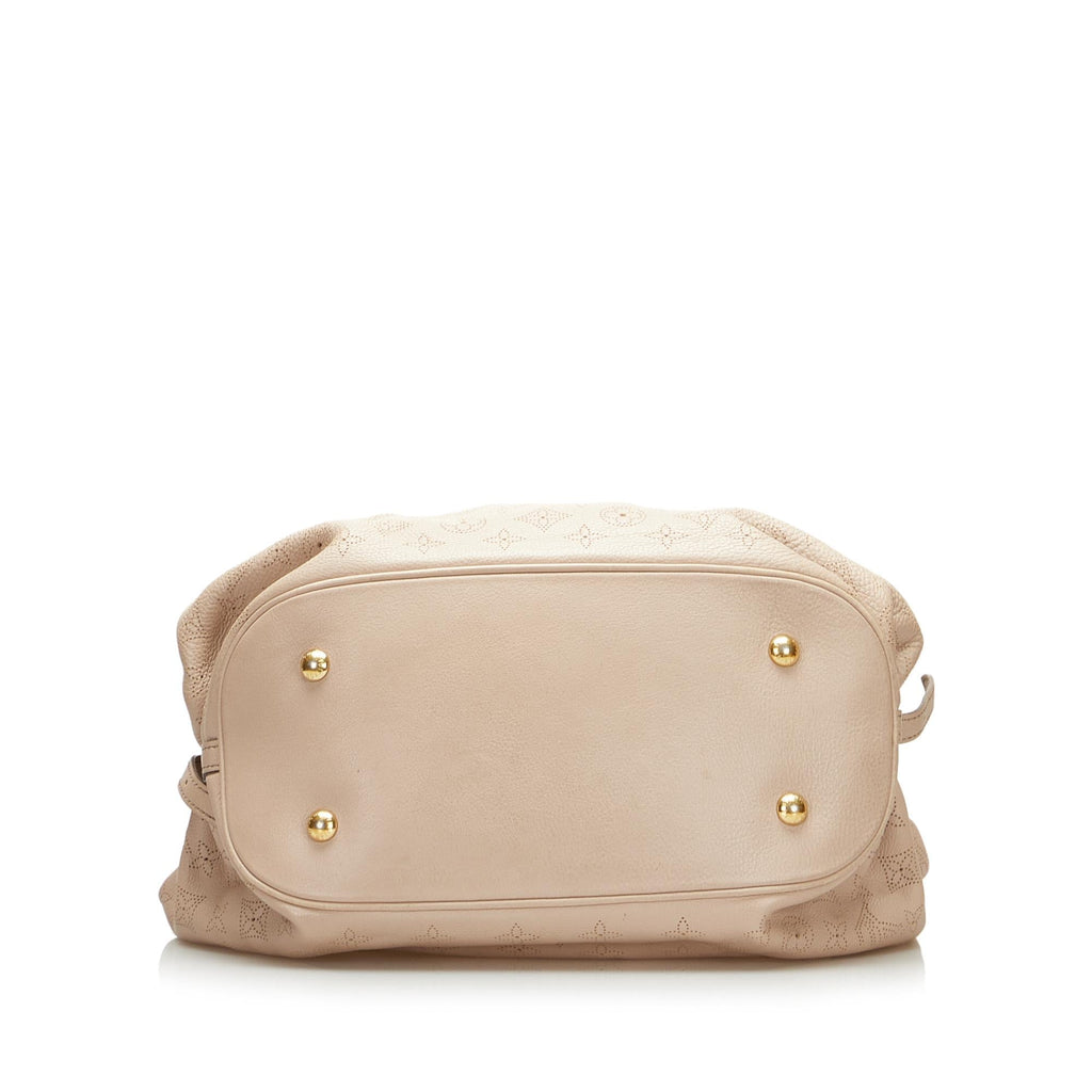 Louis Vuitton Monogram Mahina L Hobo (SHG-ypyVDP)
