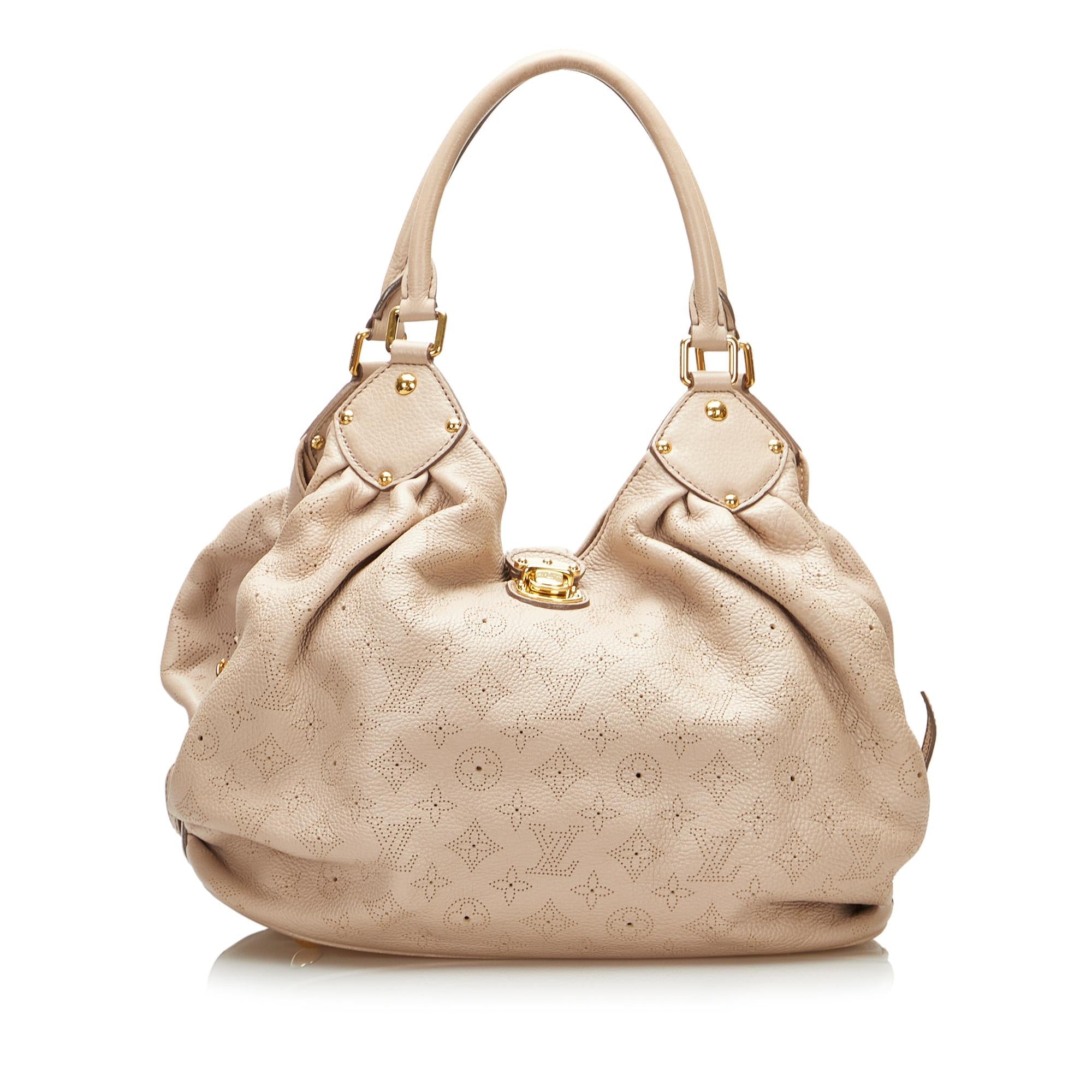 Louis Vuitton Monogram Mahina L Hobo (SHG-ypyVDP)