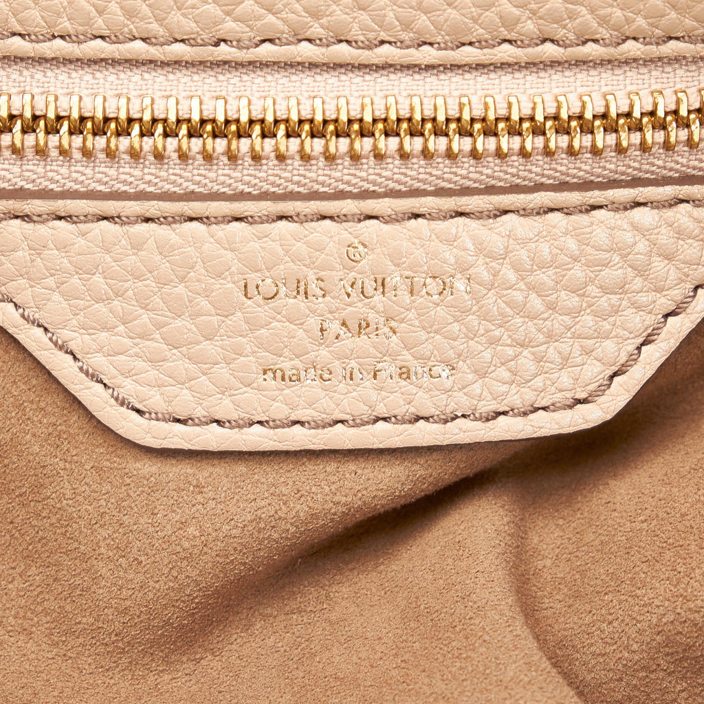 Louis Vuitton Monogram Mahina L Hobo (SHG-ypyVDP)