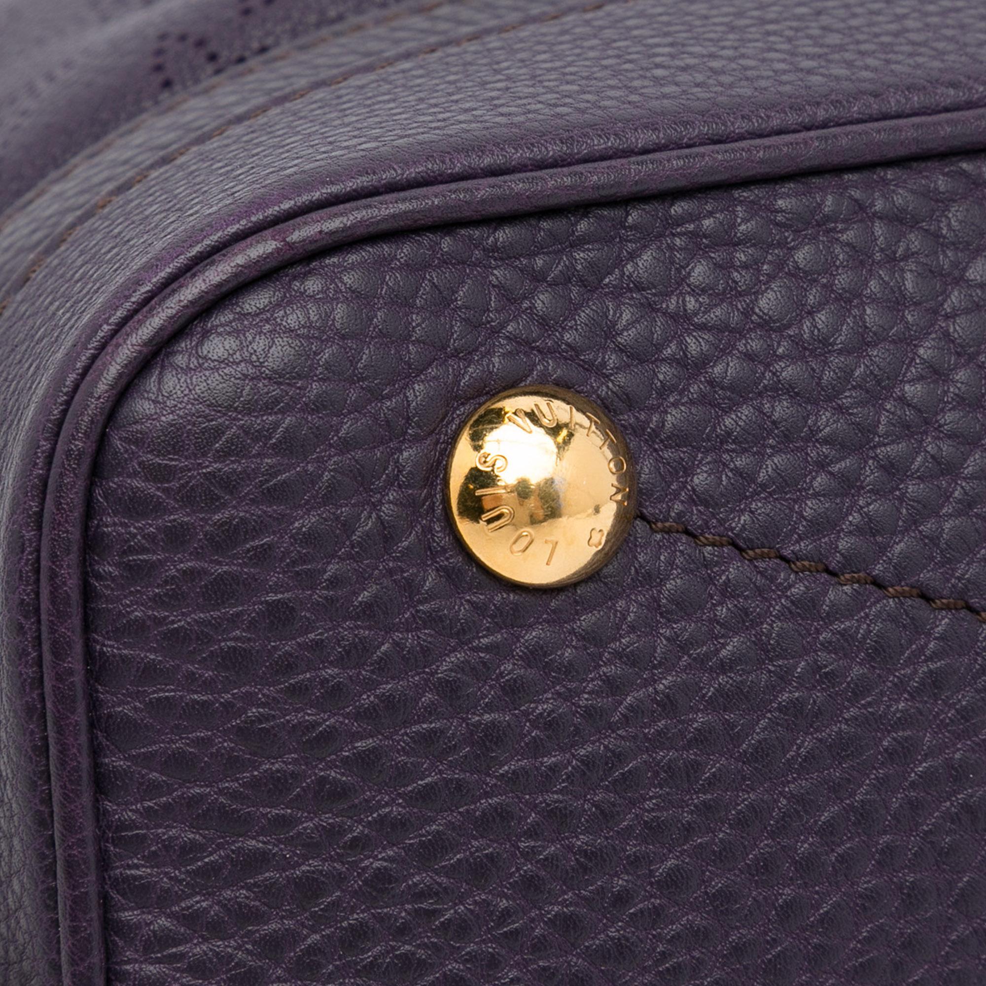 Louis Vuitton Monogram Mahina Stellar PM (SHG-djwW02)