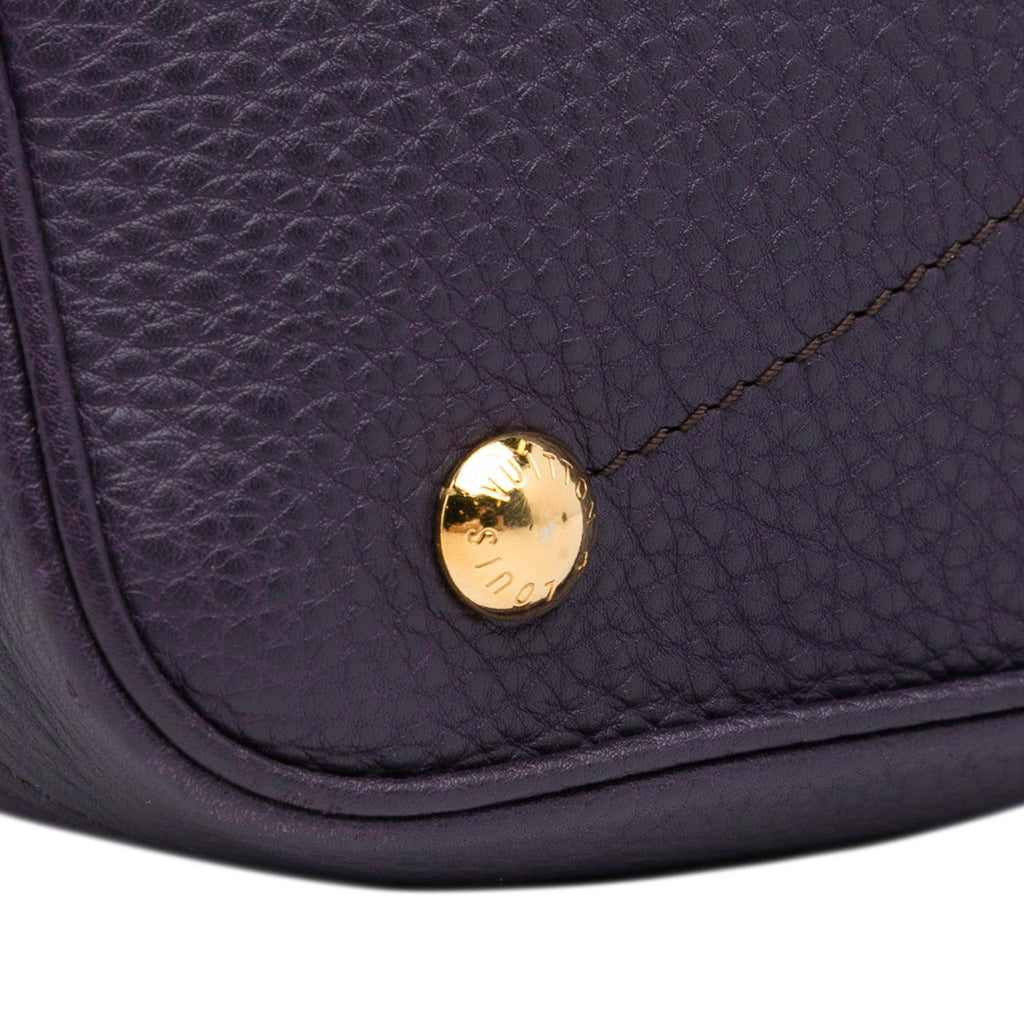 Louis Vuitton Monogram Mahina Stellar PM (SHG-djwW02)