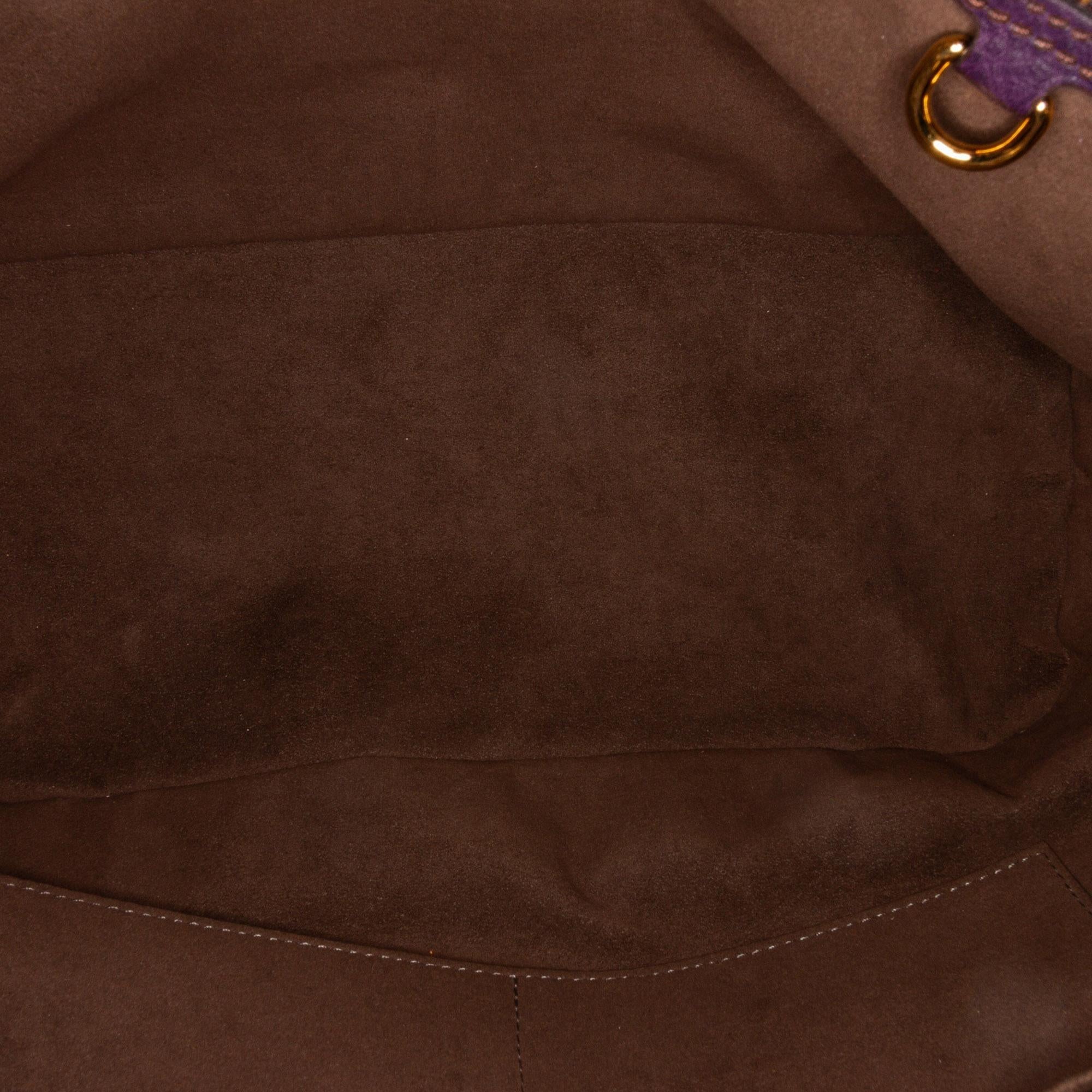Louis Vuitton Monogram Mahina Stellar PM (SHG-djwW02)