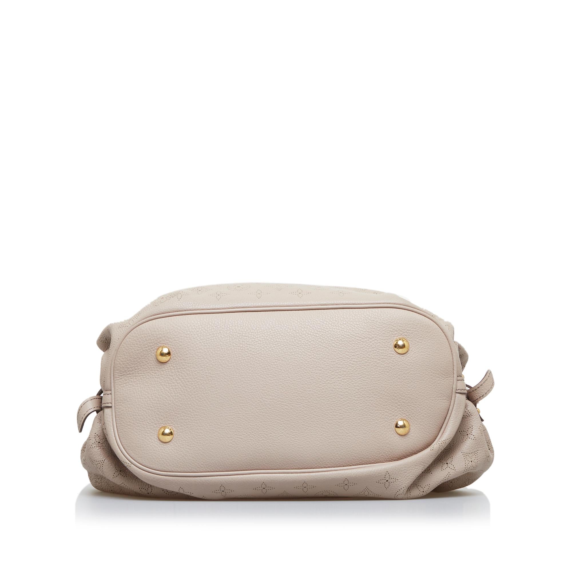 Louis Vuitton Monogram Mahina XL Hobo (SHG-a09AlK)