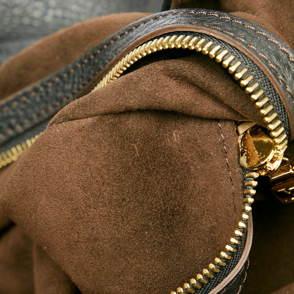 Louis Vuitton Monogram Mahina XL (SHG-36555)
