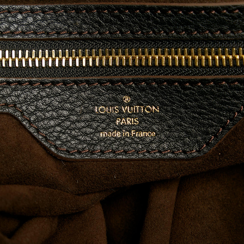 Louis Vuitton Monogram Mahina XL (SHG-36555)