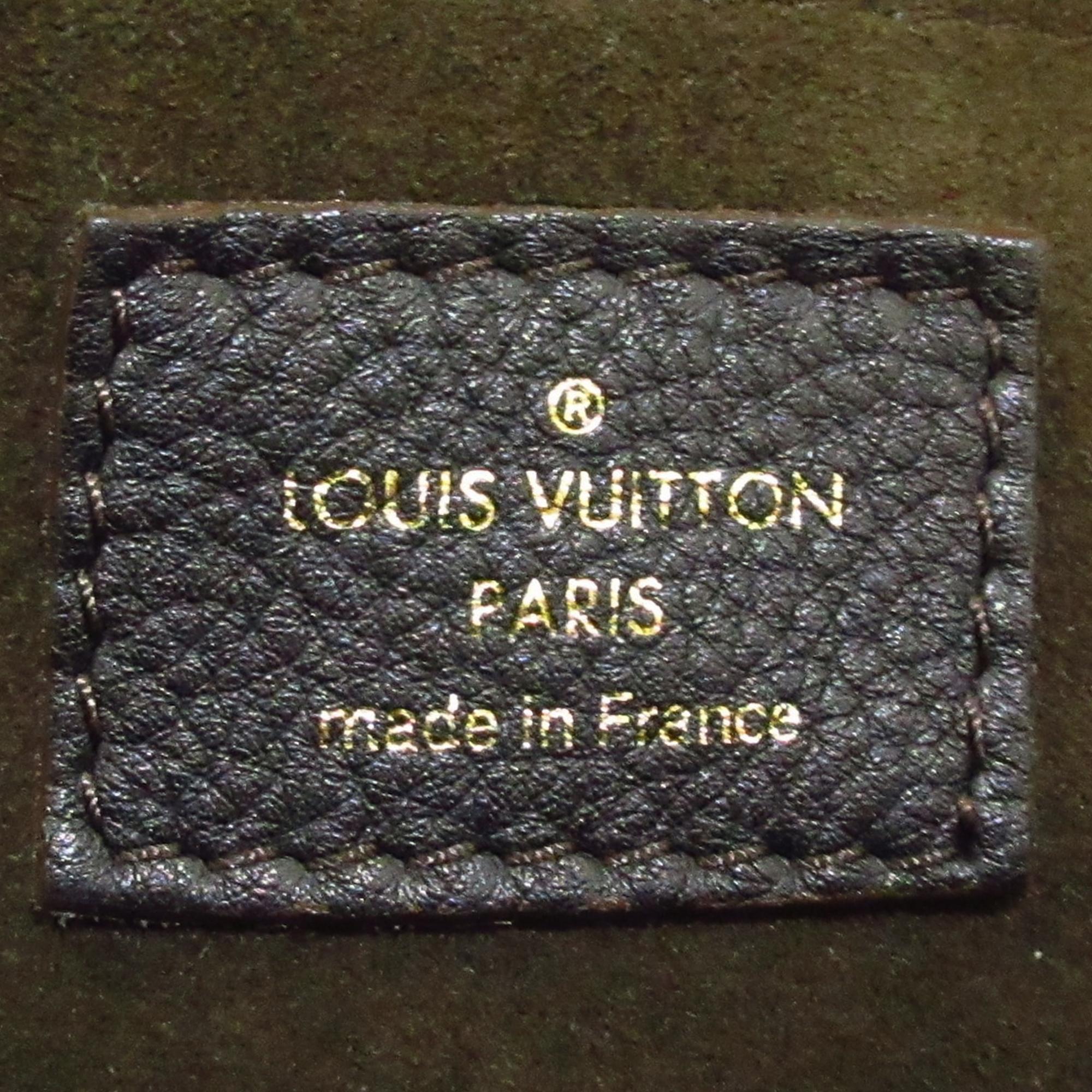 Louis Vuitton Monogram Mahina XS (SHG-36376)