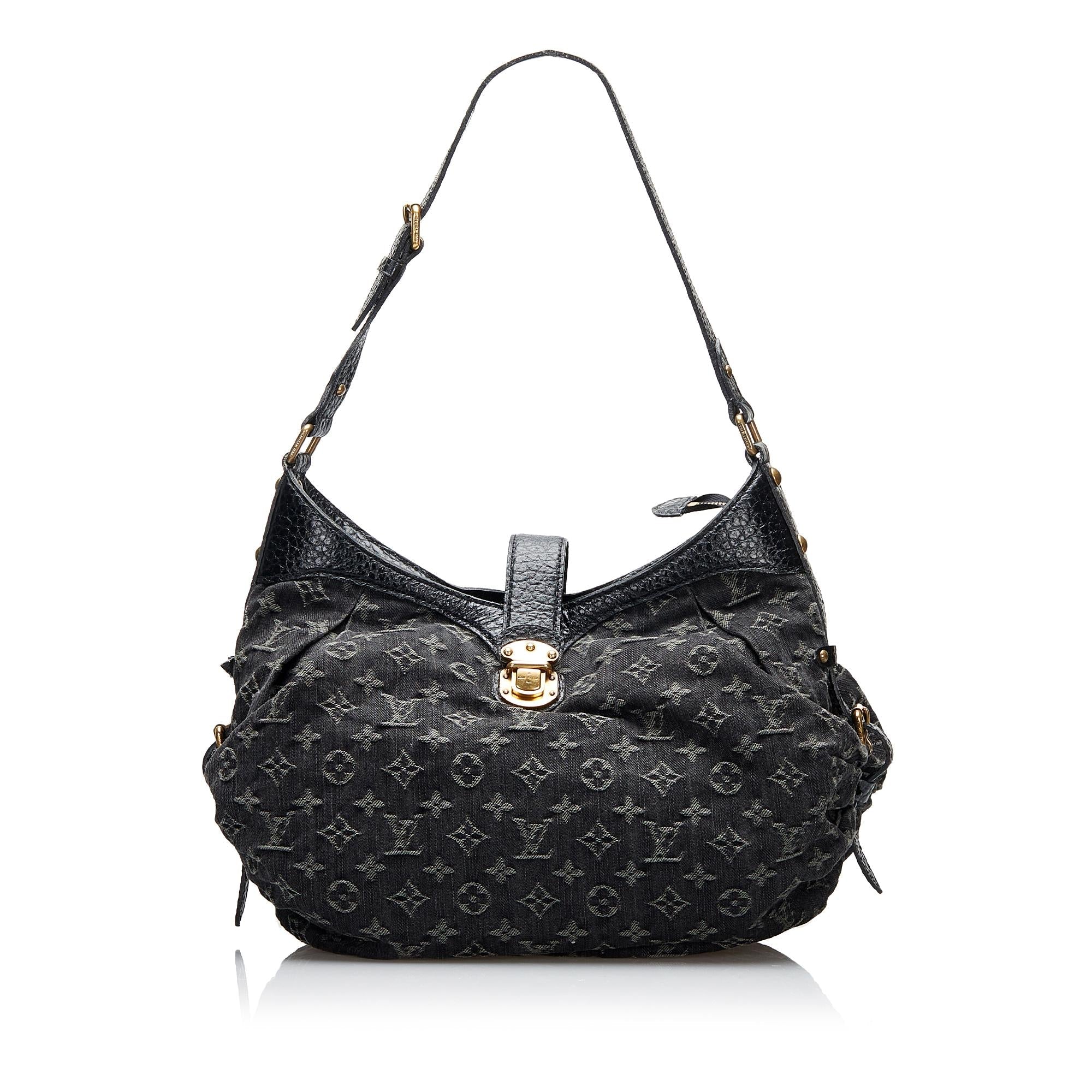 Louis Vuitton Monogram Mahina XS (SHG-Petr0E)