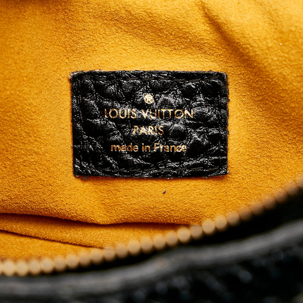 Louis Vuitton Monogram Mahina XS (SHG-Petr0E)