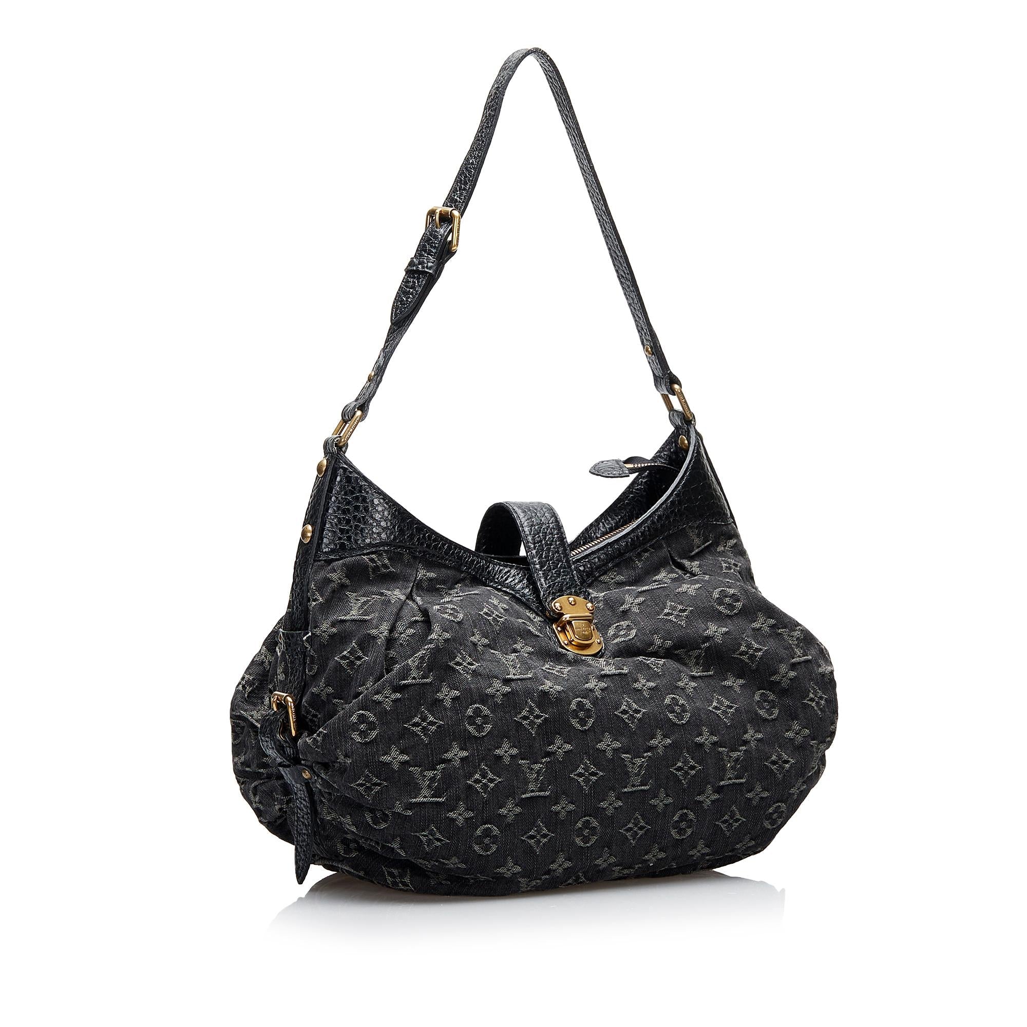 Louis Vuitton Monogram Mahina XS (SHG-Petr0E)