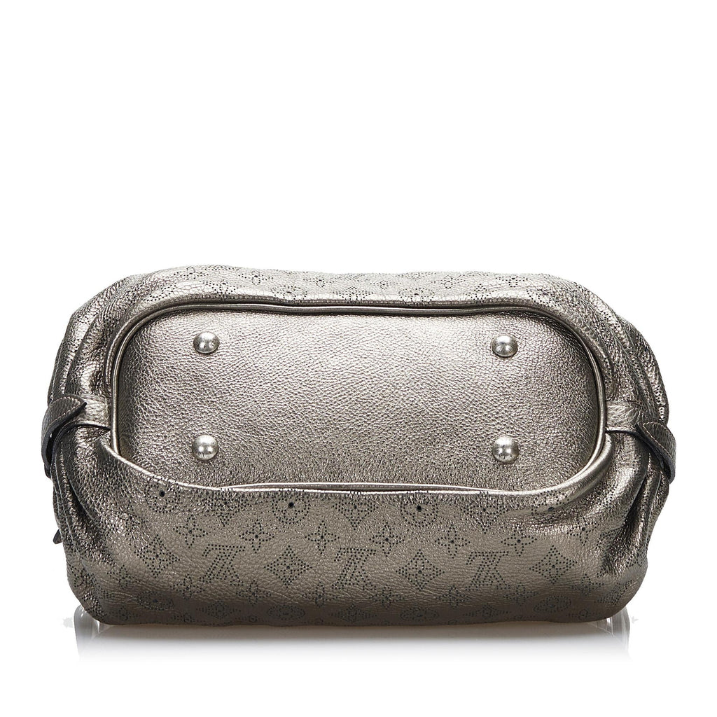 Louis Vuitton Monogram Mahina XS (SHG-NQB9zt)