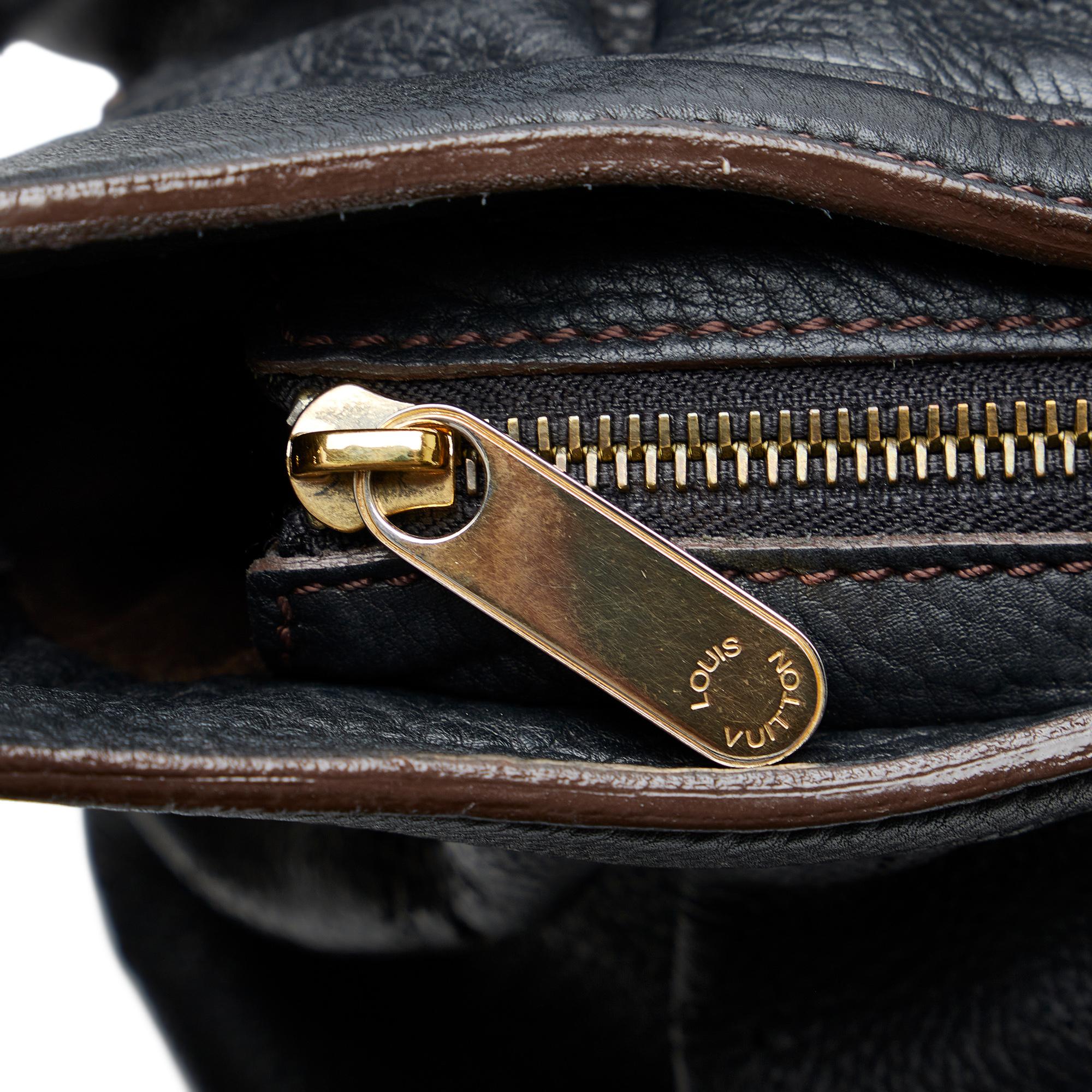 Louis Vuitton Monogram Mahina XS (SHG-wEJ0wz)
