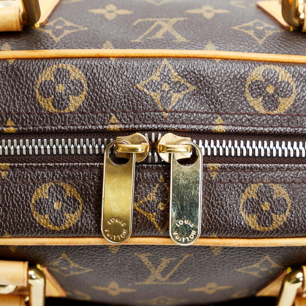 Louis Vuitton Monogram Manhattan PM (SHG-A8xYAf)