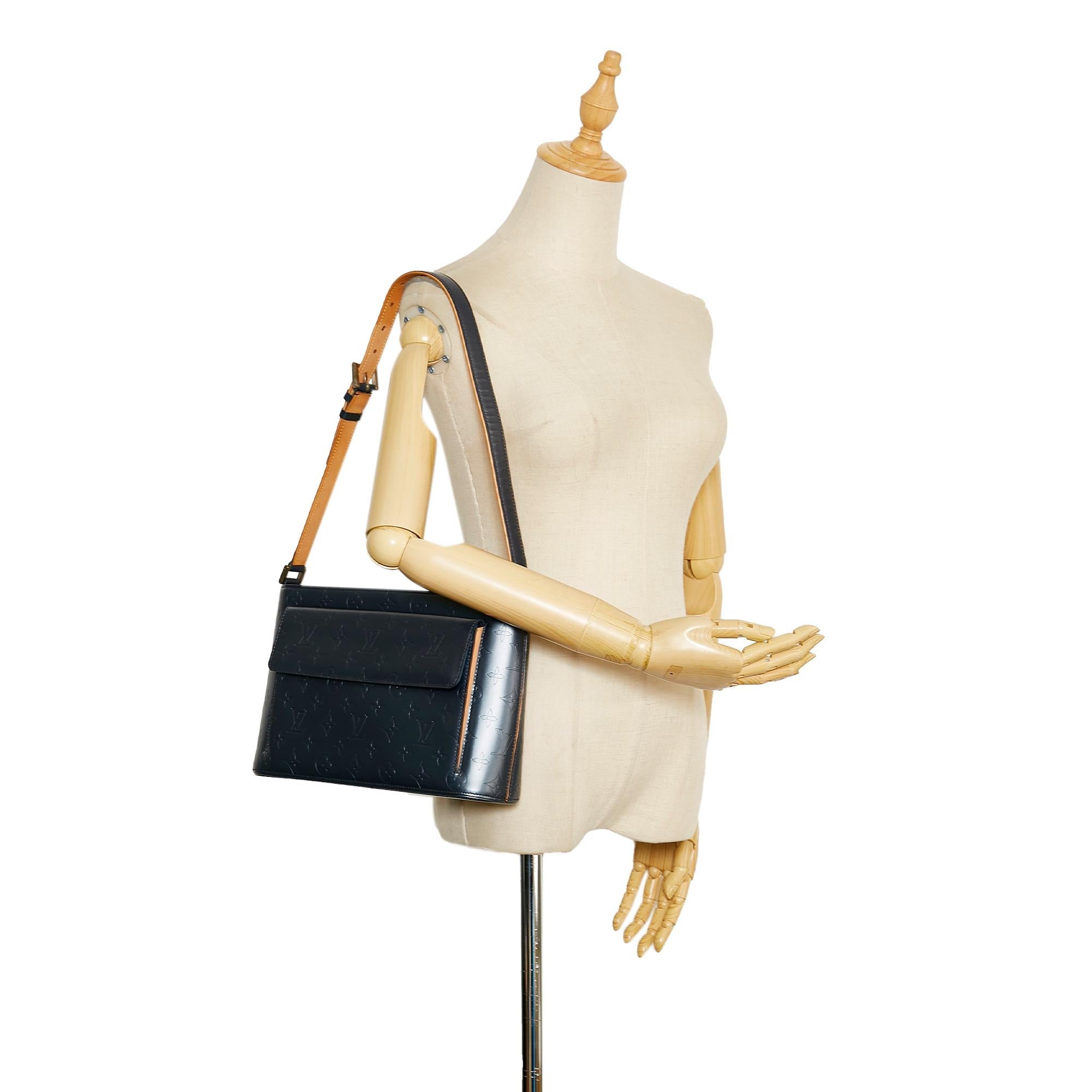 Louis Vuitton Monogram Mat Allston (SHG-4ZII4y)