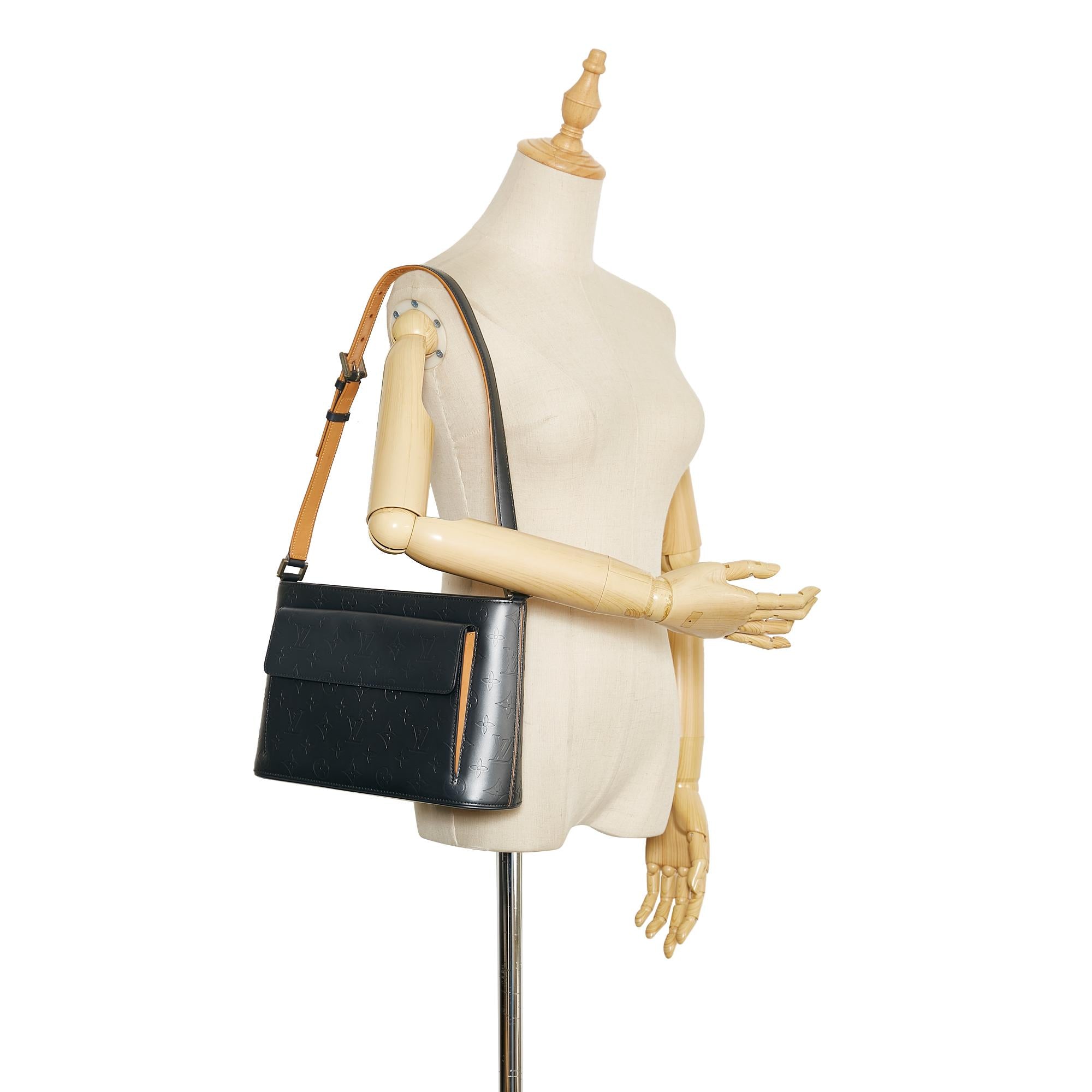 Louis Vuitton Monogram Mat Alston (SHG-37543)