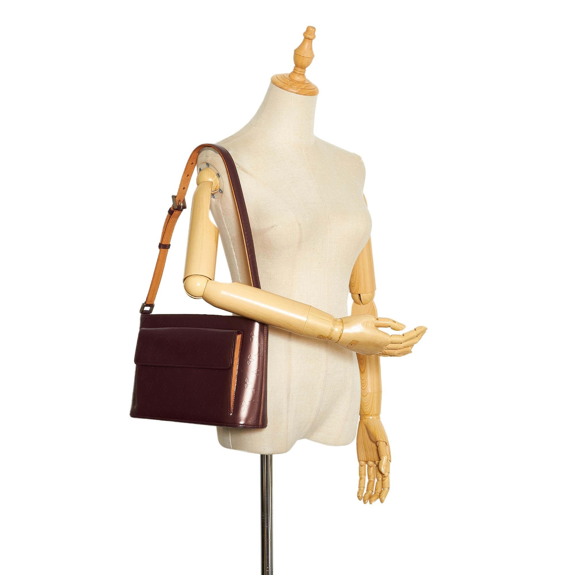 Louis Vuitton Monogram Mat Alston (SHG-1BA1rR)