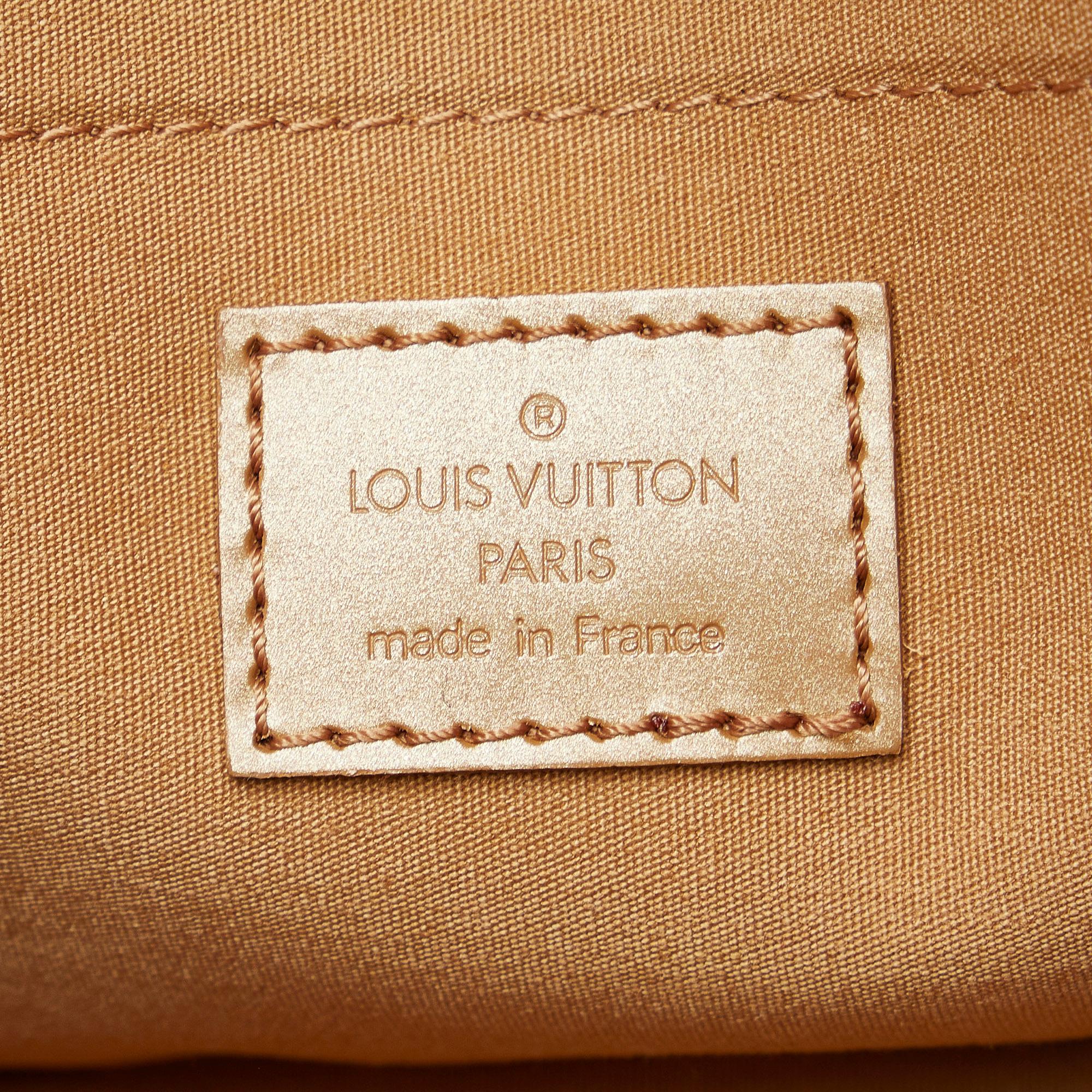 Louis Vuitton Monogram Mat Shelton (SHG-xLe2Wf)