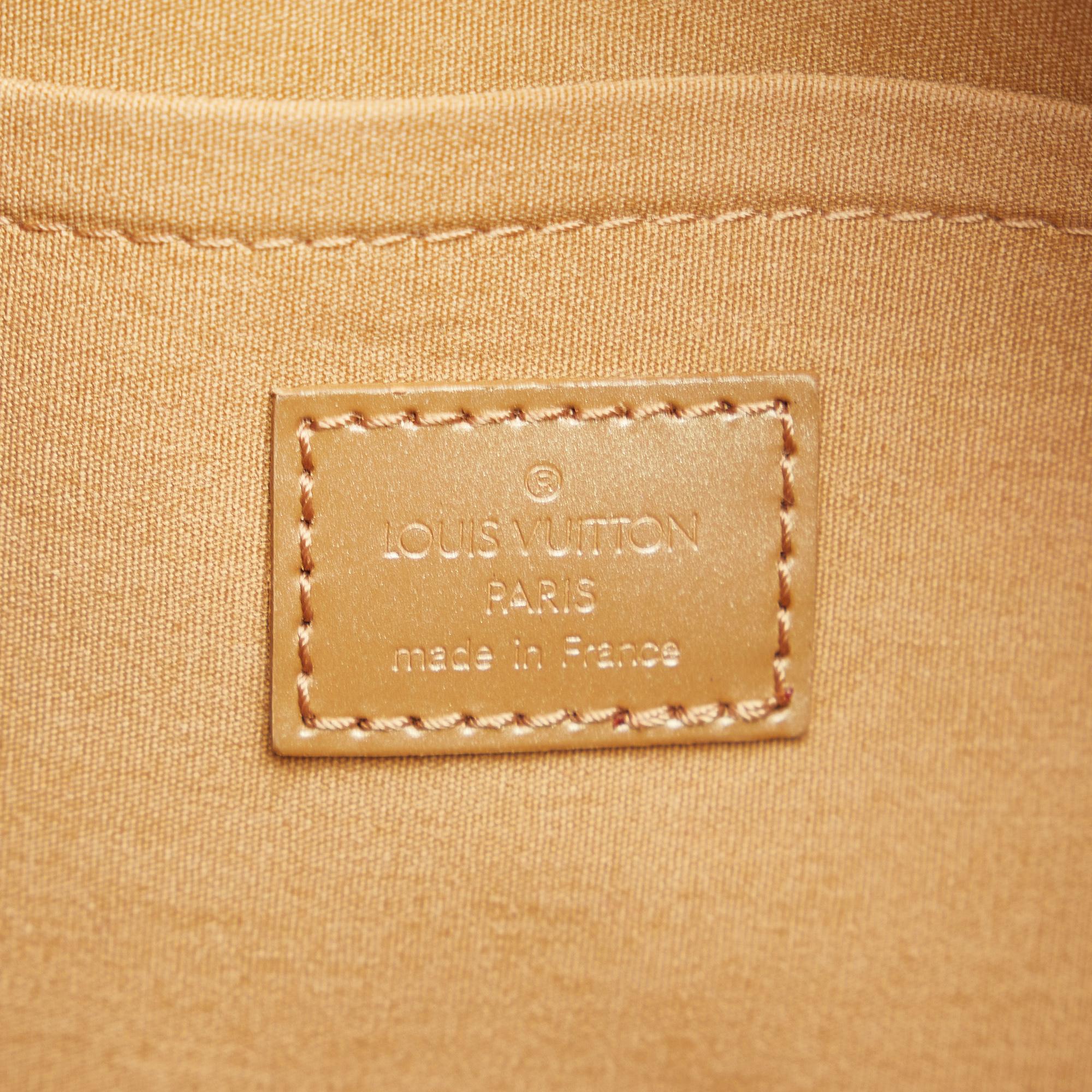Louis Vuitton Monogram Mat Shelton (SHG-g6e1tZ)