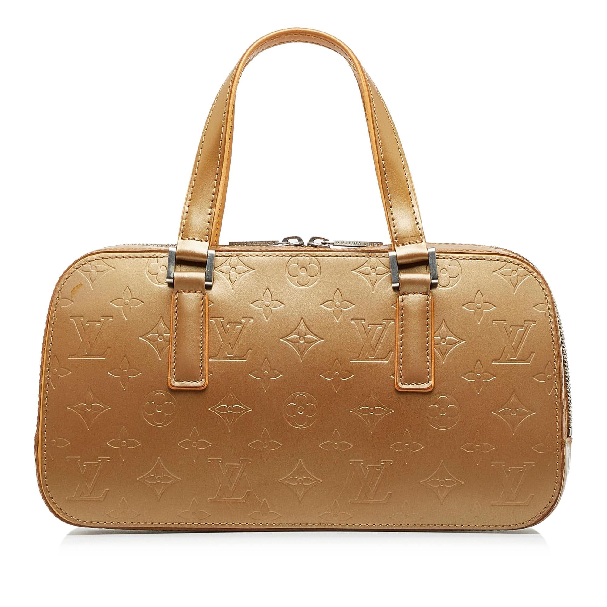 Louis Vuitton Monogram Mat Shelton (SHG-4OLIpQ)