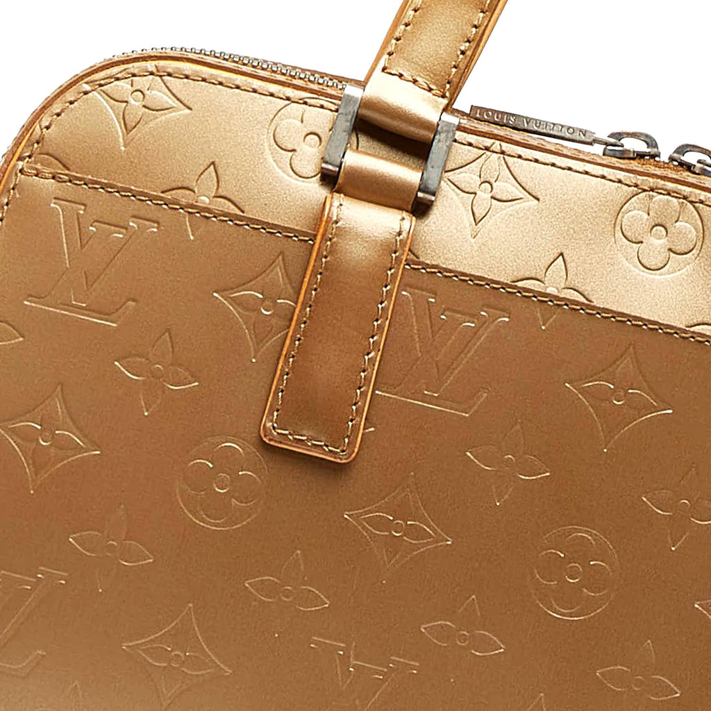 Louis Vuitton Monogram Mat Shelton (SHG-4OLIpQ)