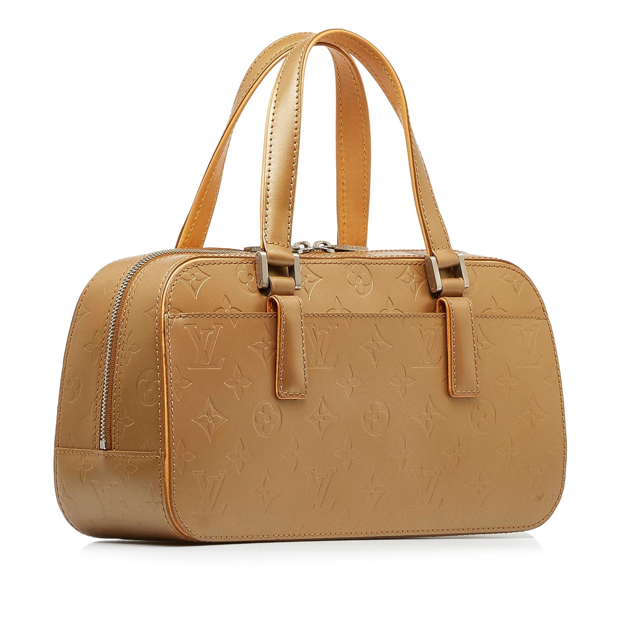 Louis Vuitton Monogram Mat Shelton (SHG-4OLIpQ)