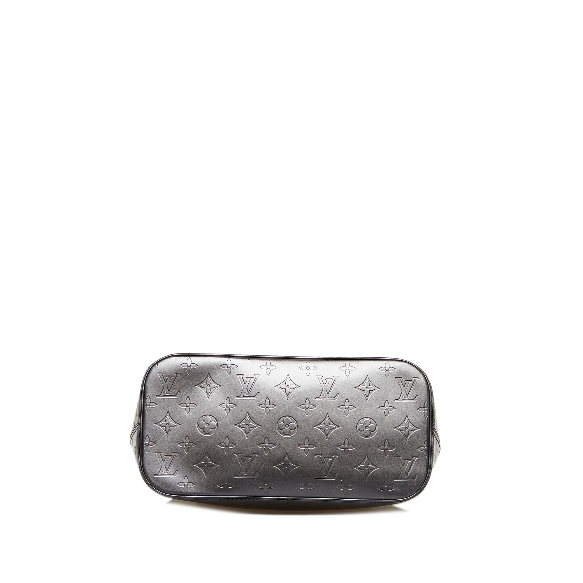 Louis Vuitton Monogram Mat Stockton (SHG-kUasTu)