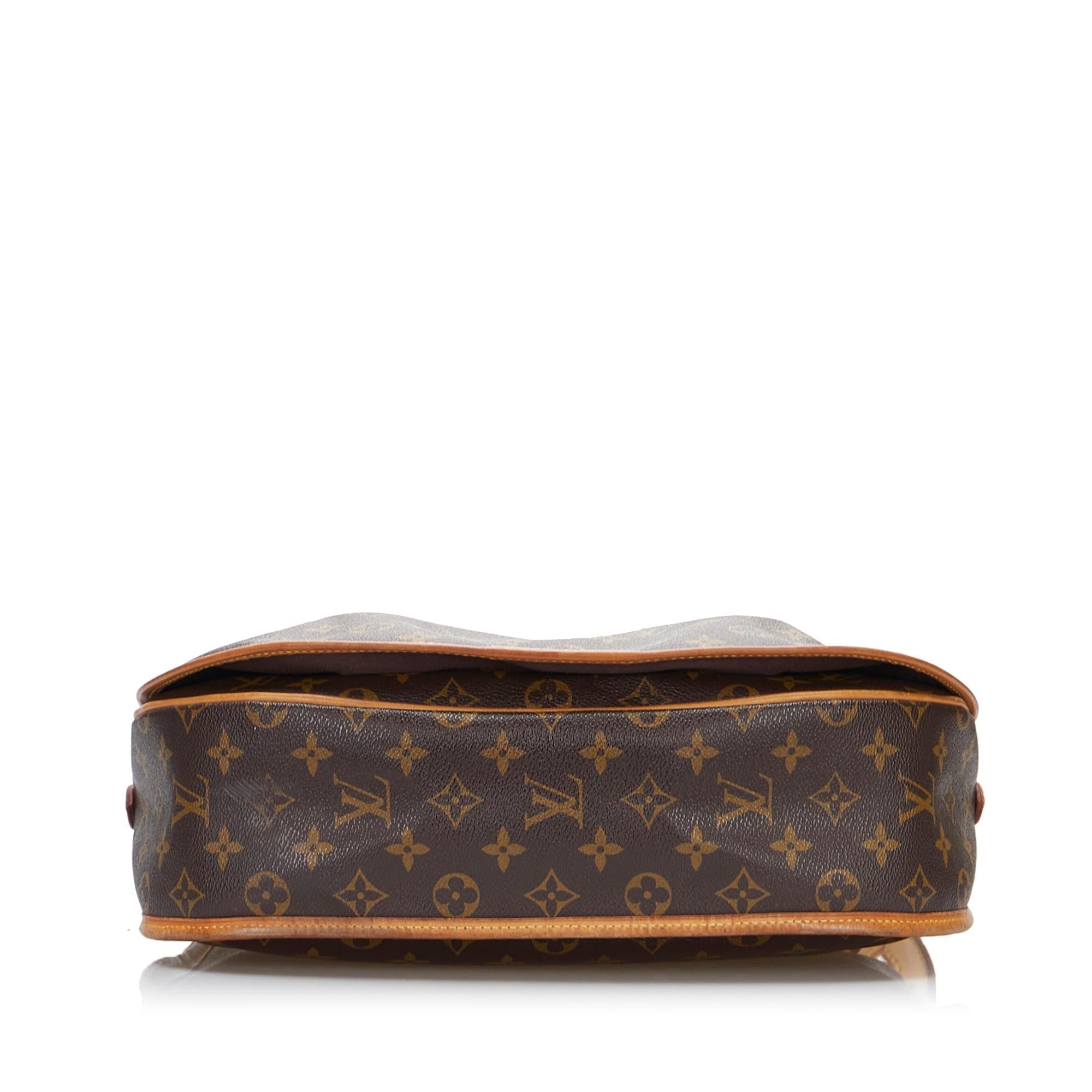 Louis Vuitton Monogram Menilmontant MM (SHG-9u03UA)