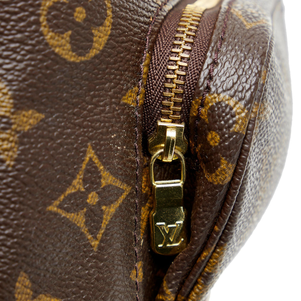 Louis Vuitton Monogram Mini Montsouris (SHG-6r7WGl)
