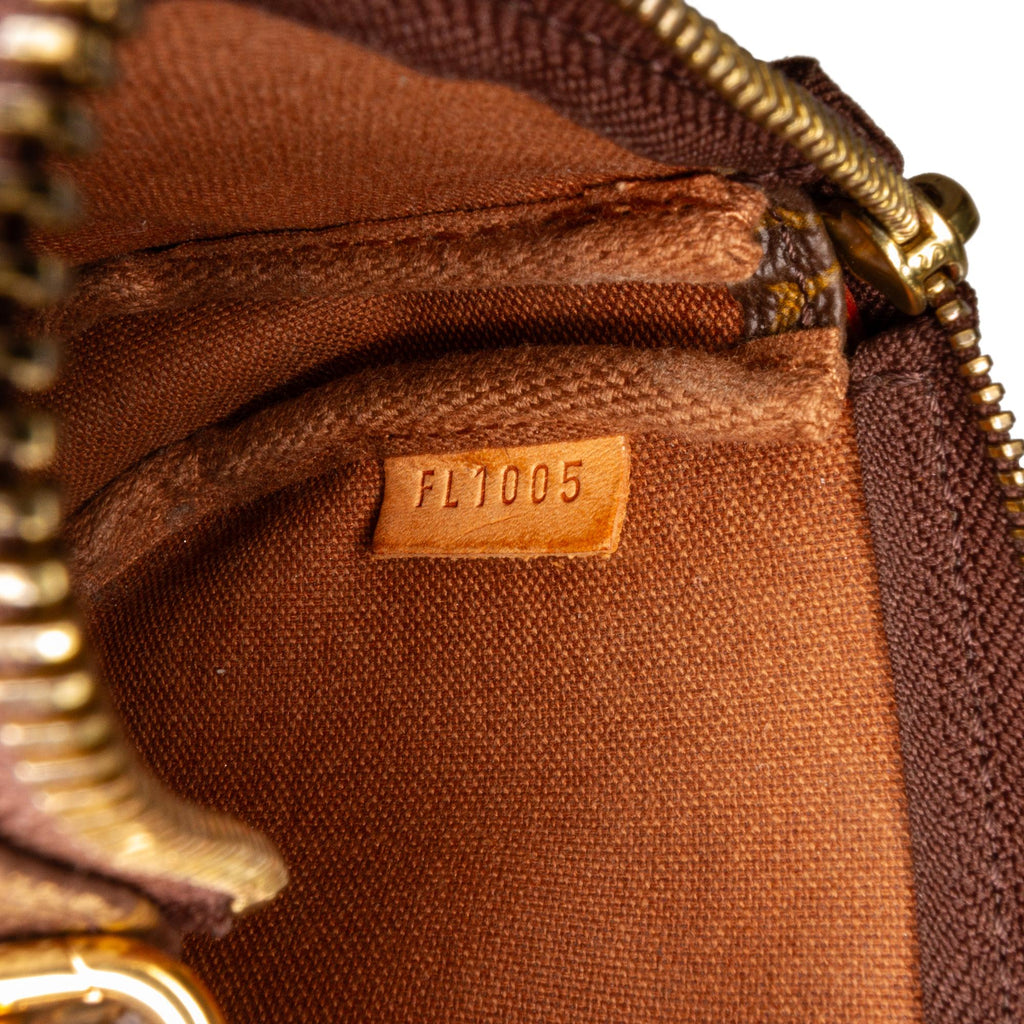 Louis Vuitton Monogram Mini Pochette Accessoires (SHG-sE6niV)