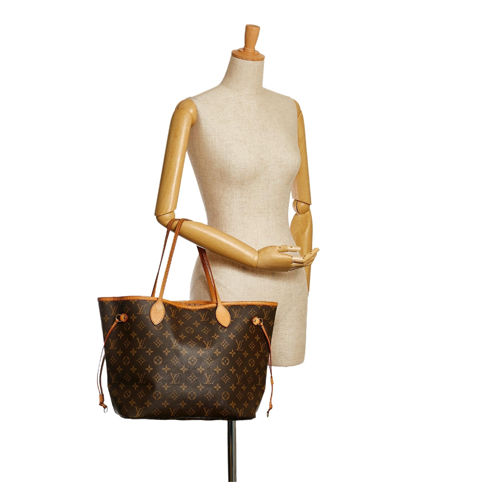Louis Vuitton Monogram Neverfull MM (SHG-36233)