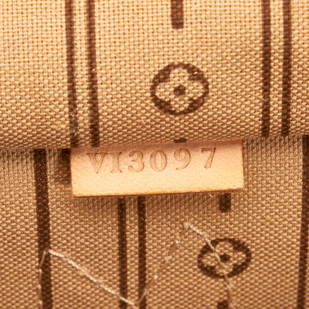 Louis Vuitton Monogram Neverfull PM (SHG-yUgCOD)