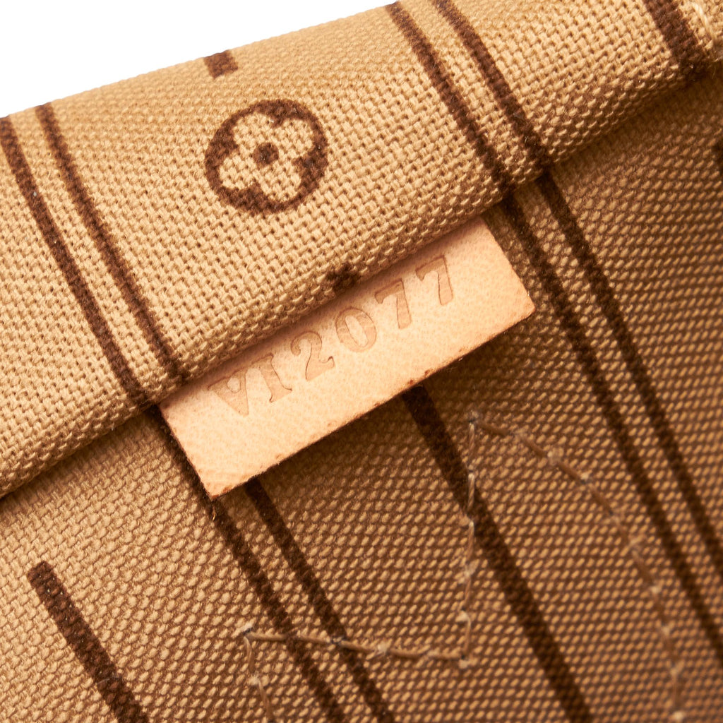 Louis Vuitton Monogram Neverfull PM (SHG-mFAi2e)