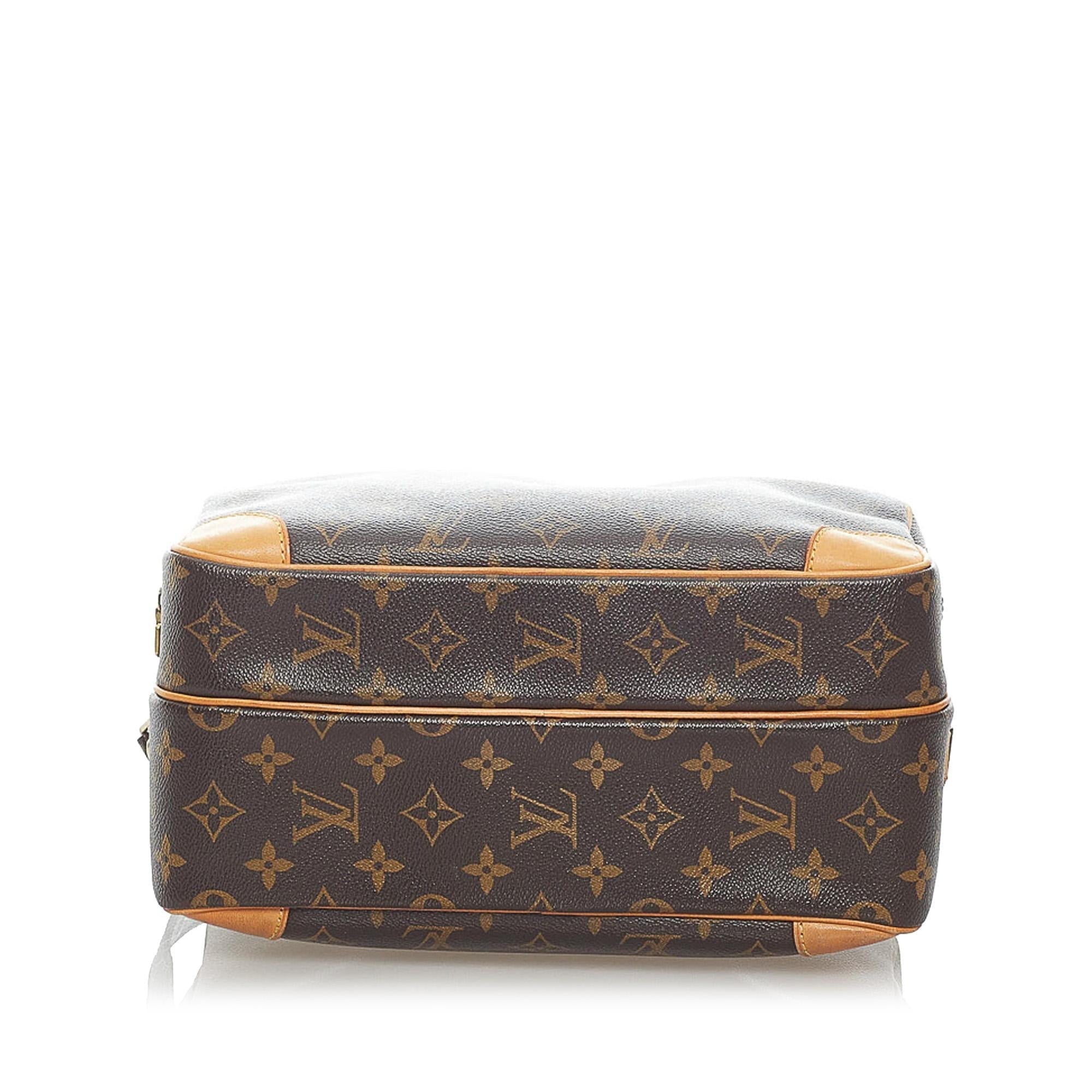 Louis Vuitton Monogram Nile (SHG-33387)
