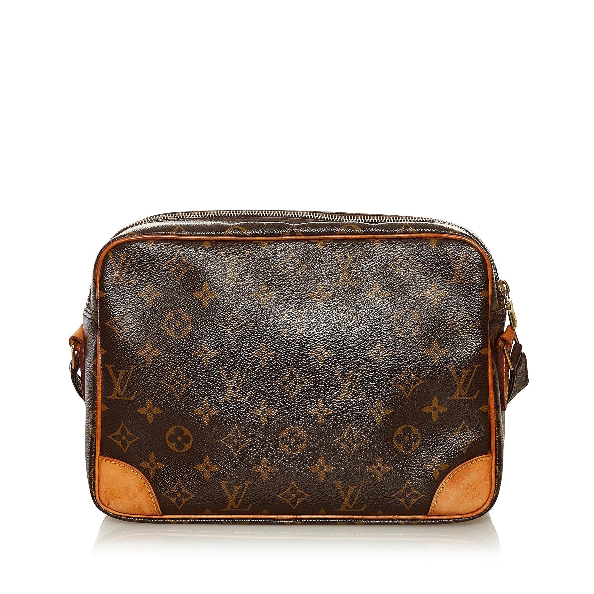 Louis Vuitton Monogram Nile (SHG-34822)
