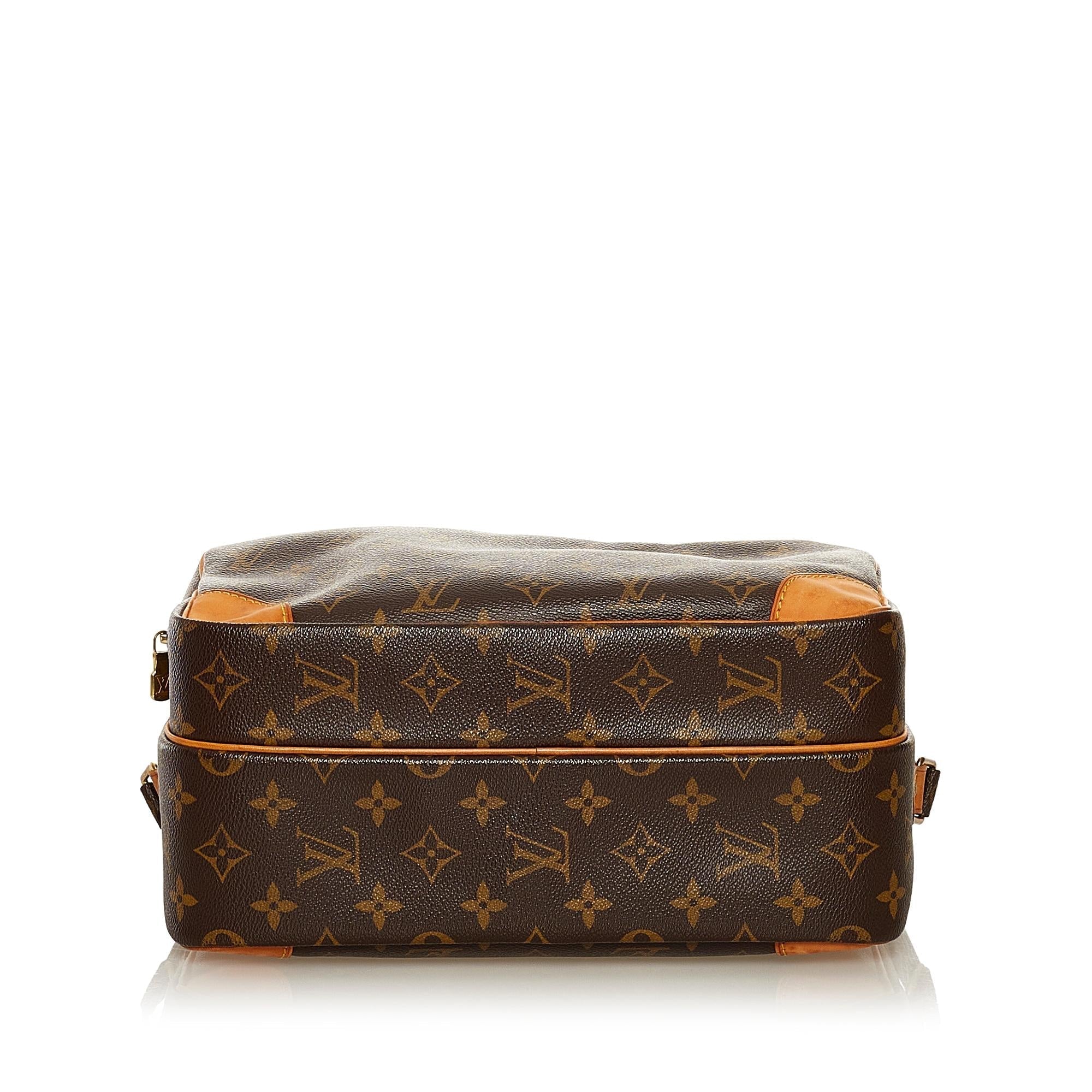 Louis Vuitton Monogram Nile (SHG-34822)