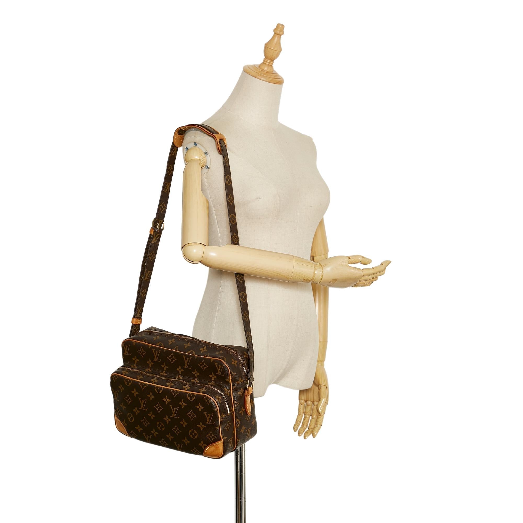 Louis Vuitton Monogram Nile (SHG-37467)