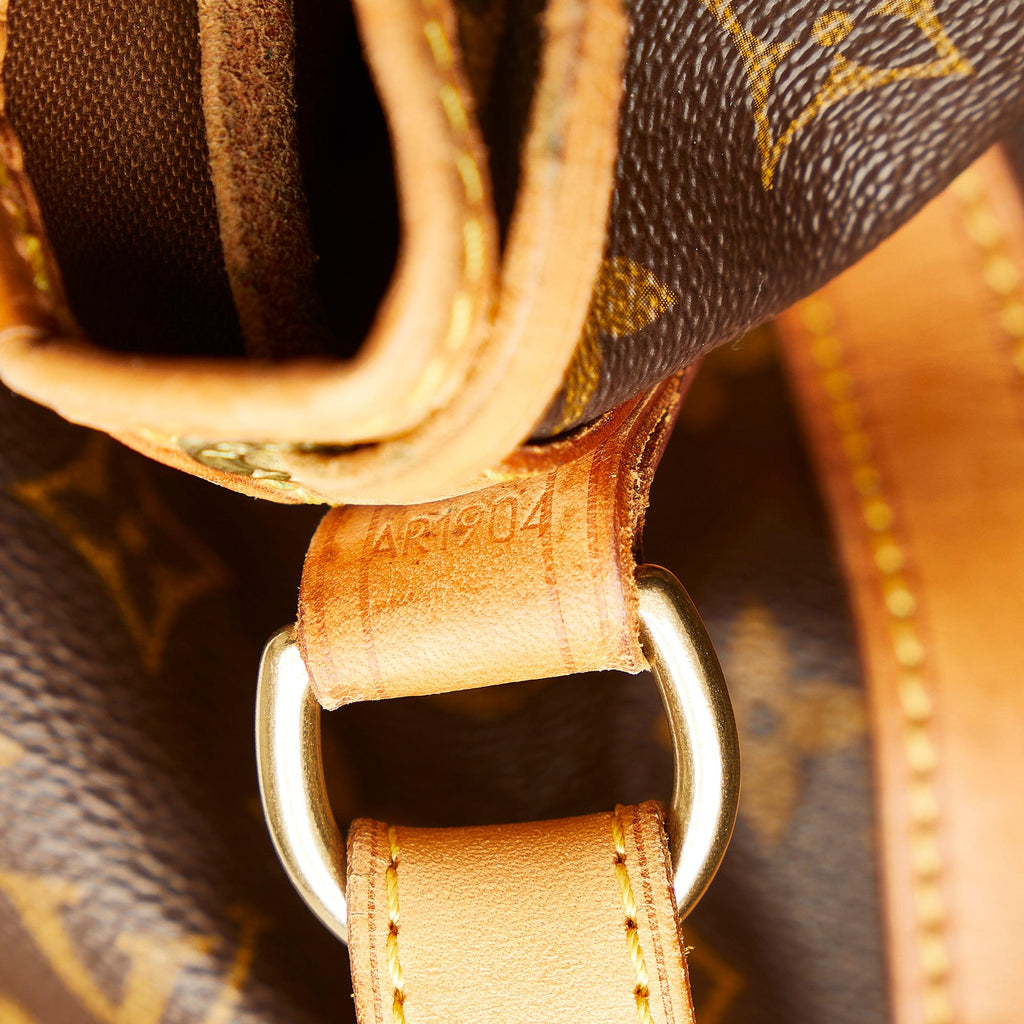 Louis Vuitton Monogram Noe GM (SHG-g51hcA)