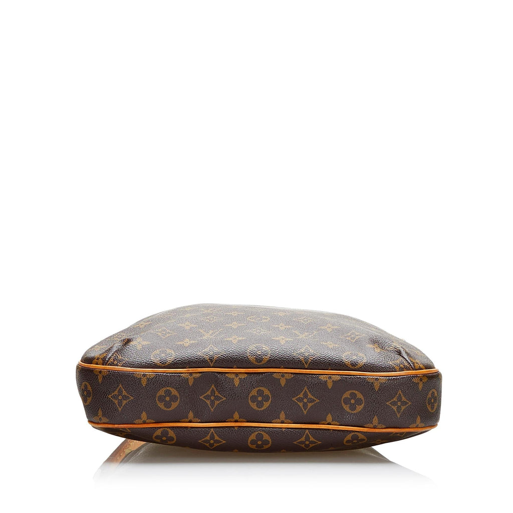 Louis Vuitton Monogram Odeon MM (SHG-rRDILo)