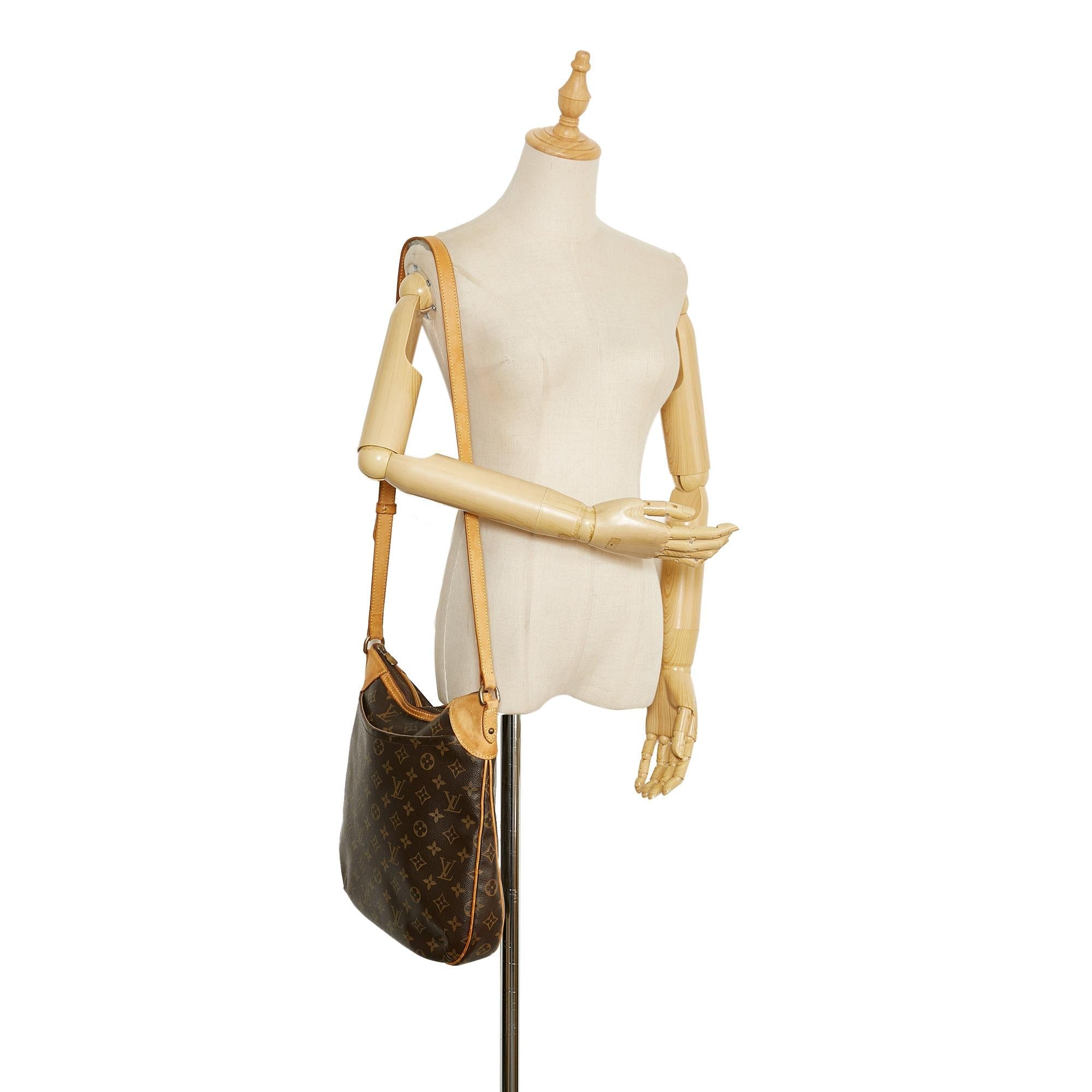 Louis Vuitton Monogram Odeon MM (SHG-Ppla7I)