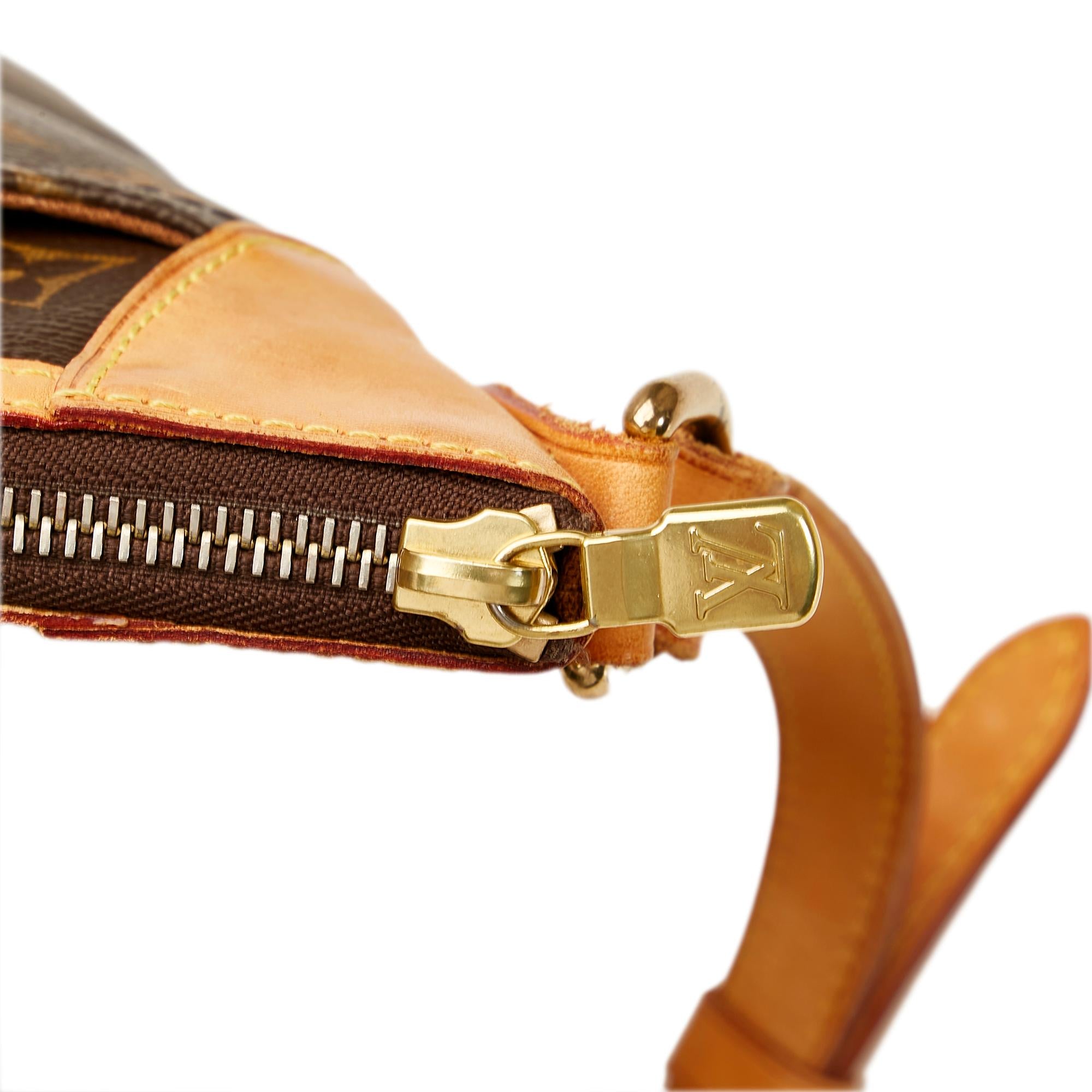 Louis Vuitton Monogram Odeon PM (SHG-TfJiiz)