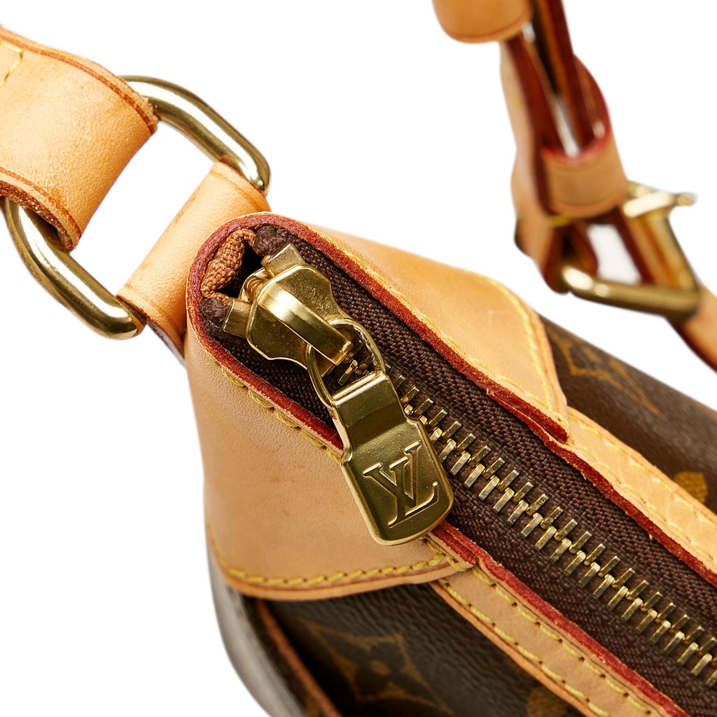 Louis Vuitton Monogram Odeon PM (SHG-mzb6RM)